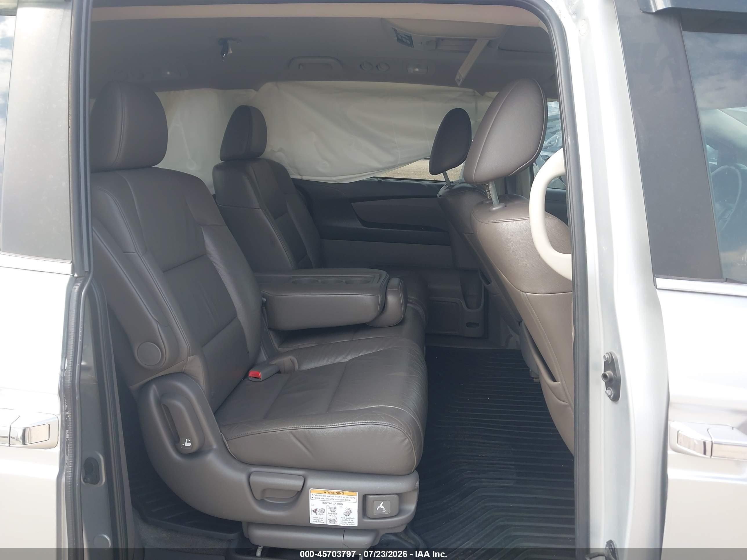 2011 Honda Odyssey Ex-l Silver vin: 5FNRL5H6XBB059078