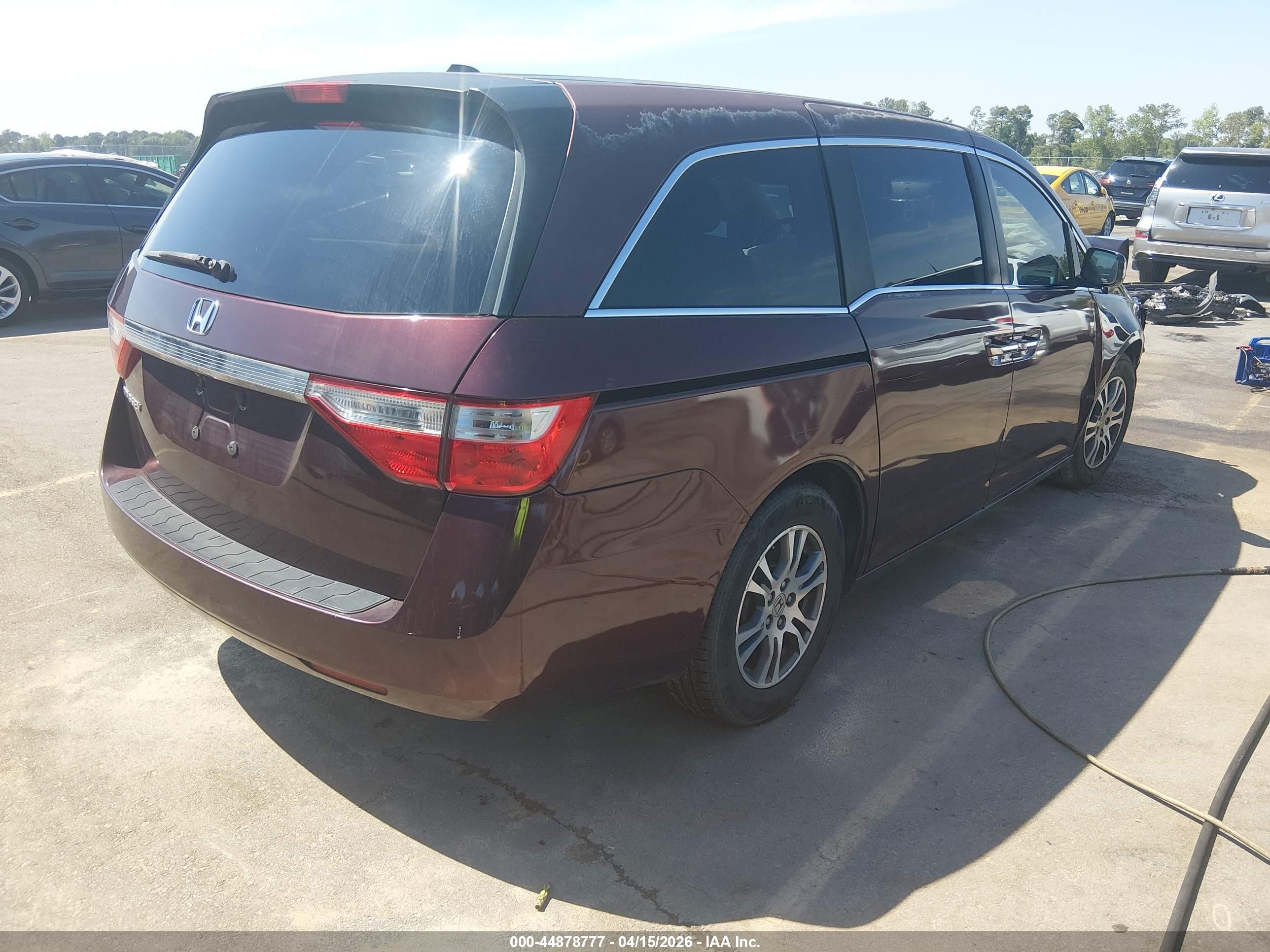 2011 Honda Odyssey Ex-l Бордовый vin: 5FNRL5H6XBB078875