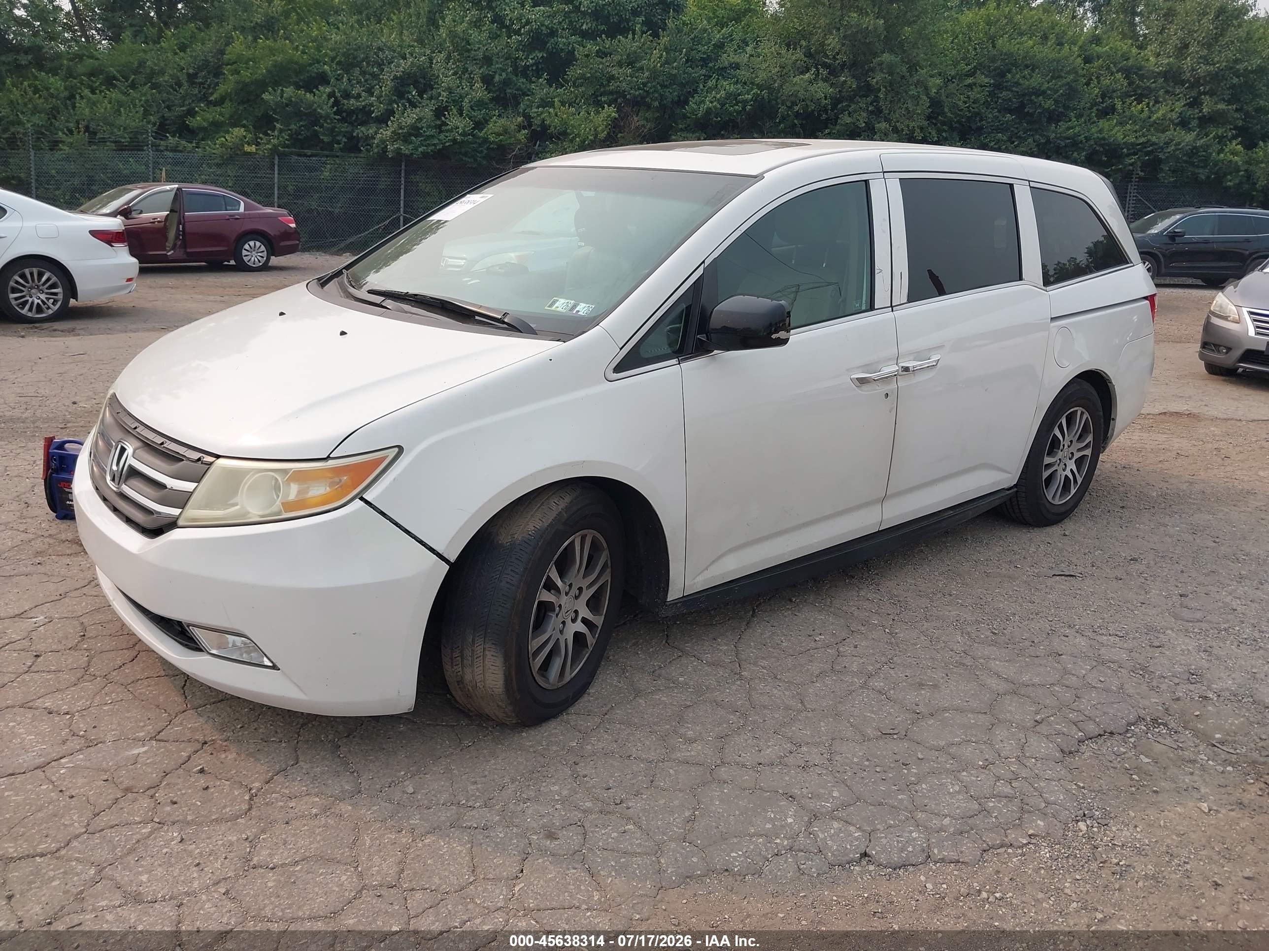 2011 Honda Odyssey Ex-l White vin: 5FNRL5H6XBB094851