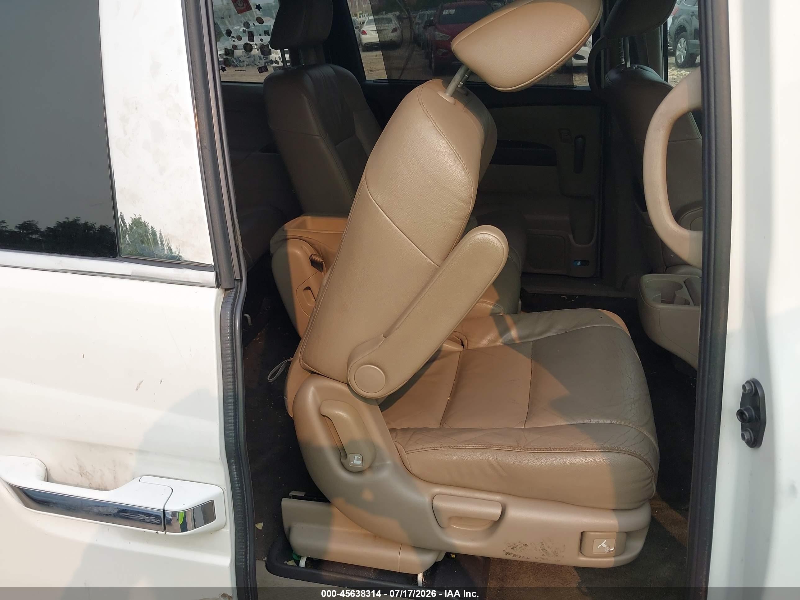 2011 Honda Odyssey Ex-l White vin: 5FNRL5H6XBB094851