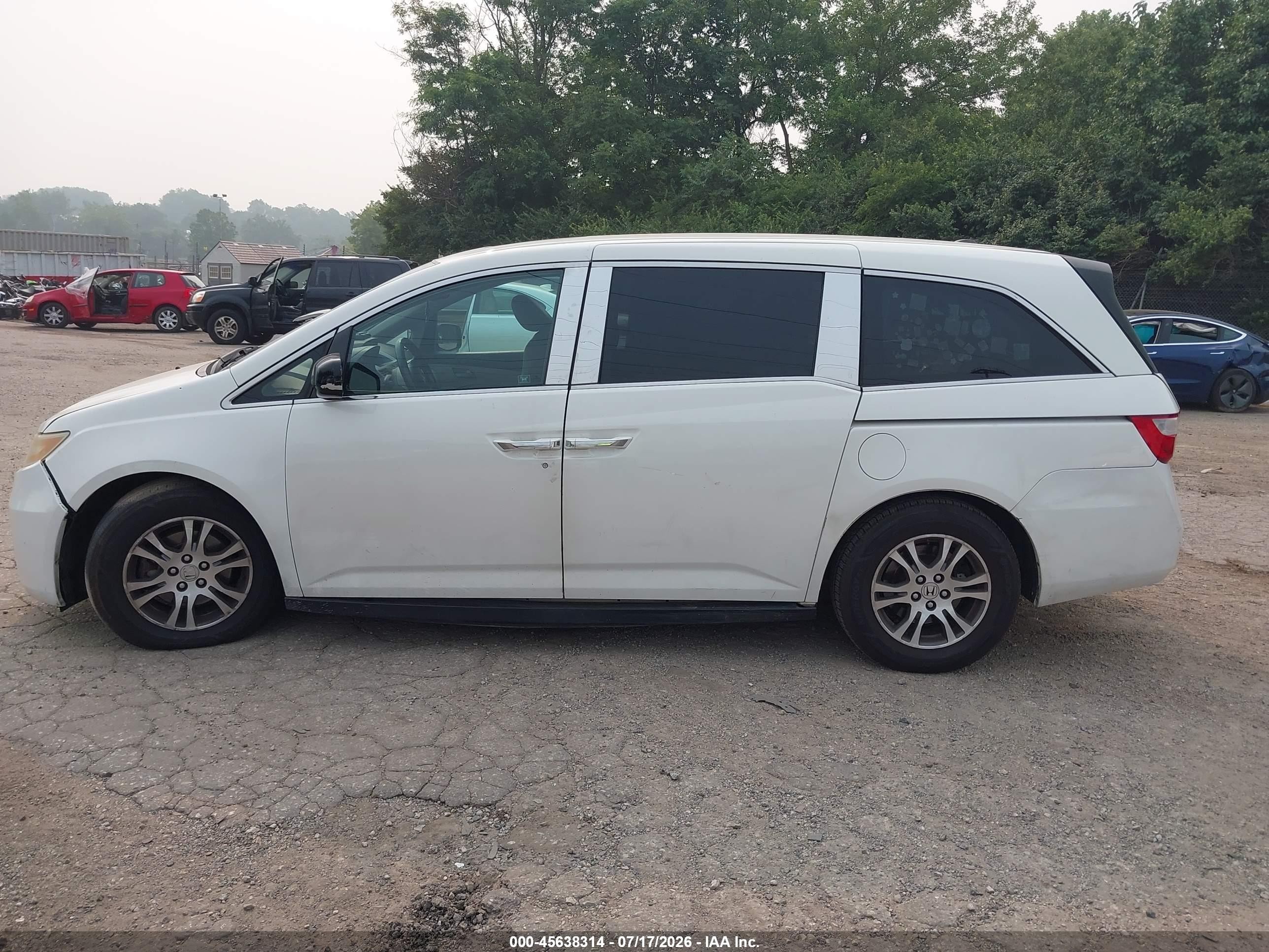 2011 Honda Odyssey Ex-l White vin: 5FNRL5H6XBB094851