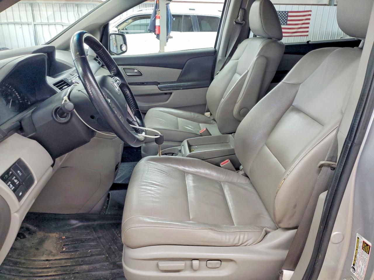 2011 Honda Odyssey Exl Серебряный vin: 5FNRL5H6XBB097233