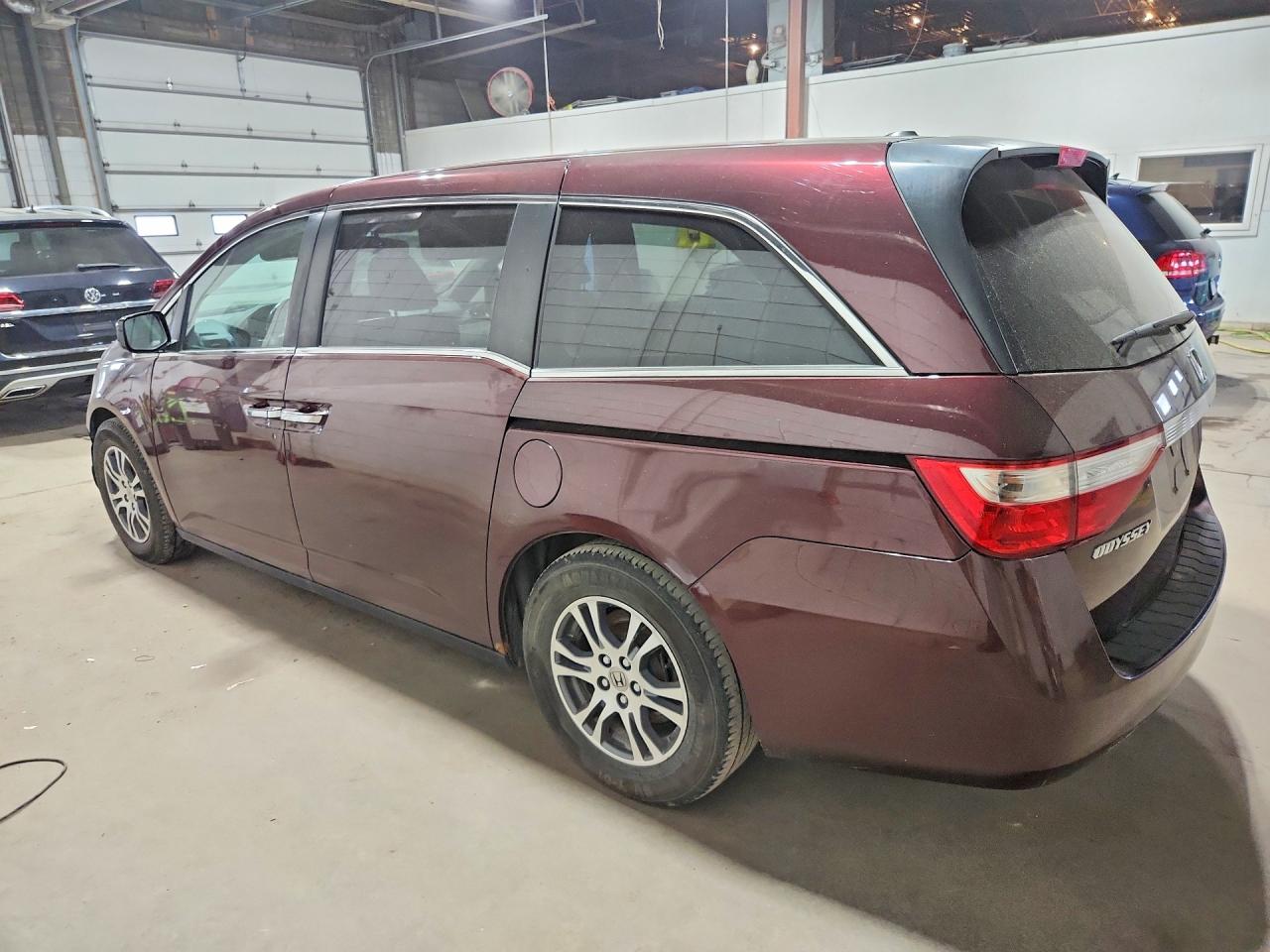 2011 Honda Odyssey Exl Burgundy vin: 5FNRL5H6XBB101152