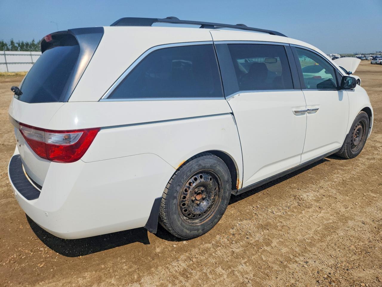 2011 Honda Odyssey Exl White vin: 5FNRL5H6XBB501065