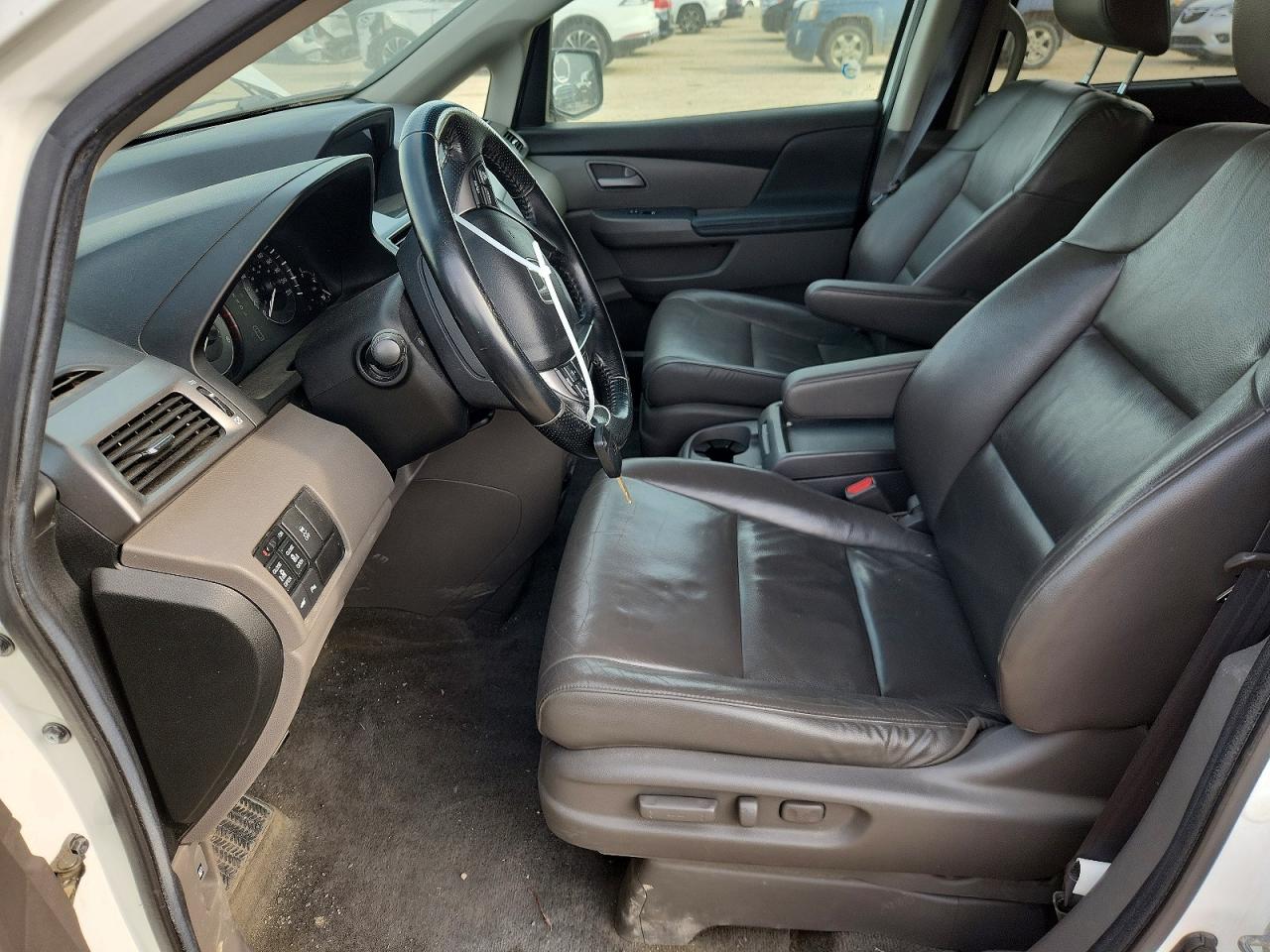 2011 Honda Odyssey Exl White vin: 5FNRL5H6XBB501065
