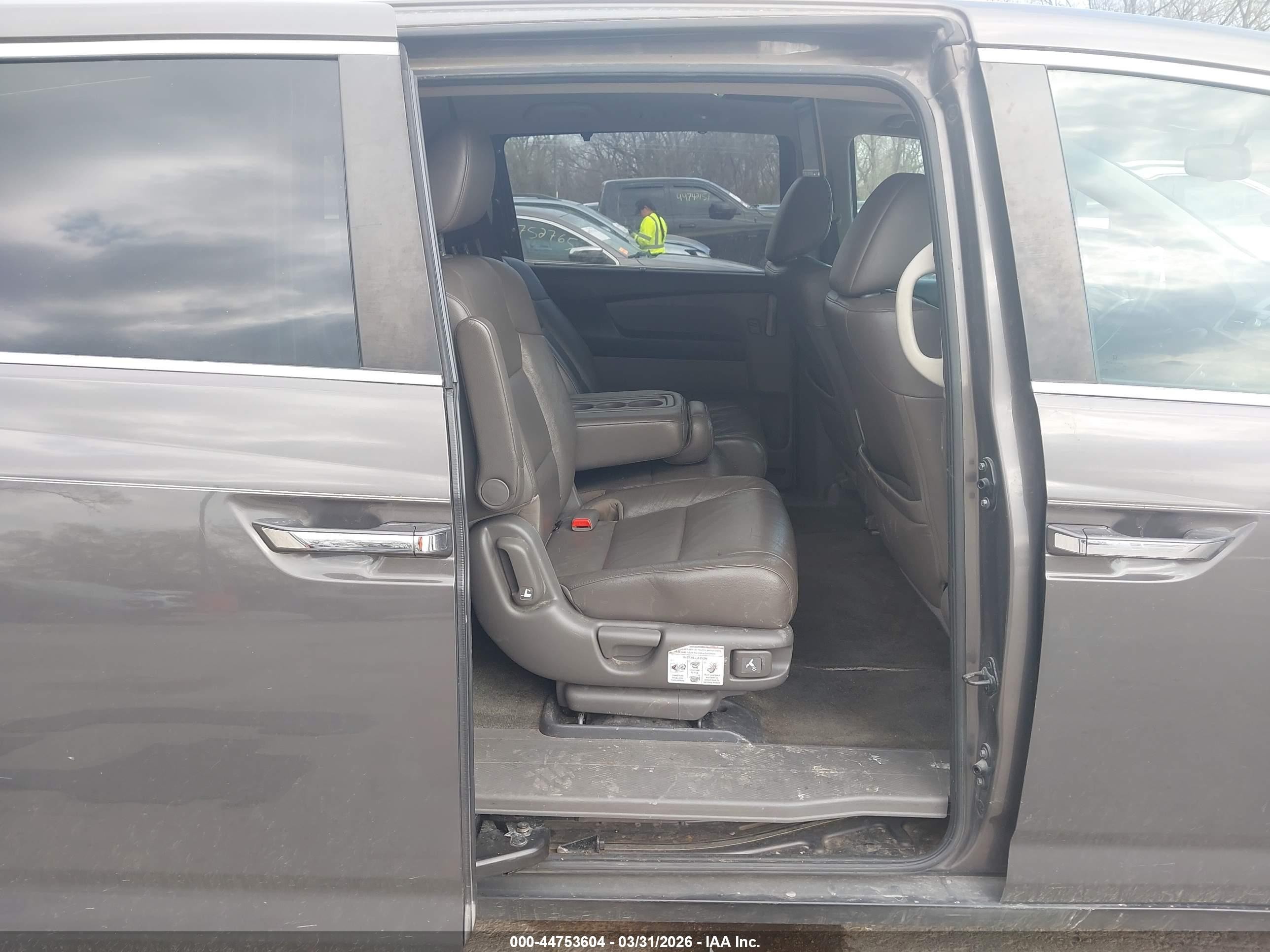 2012 Honda Odyssey Ex-l Gray vin: 5FNRL5H6XCB019455