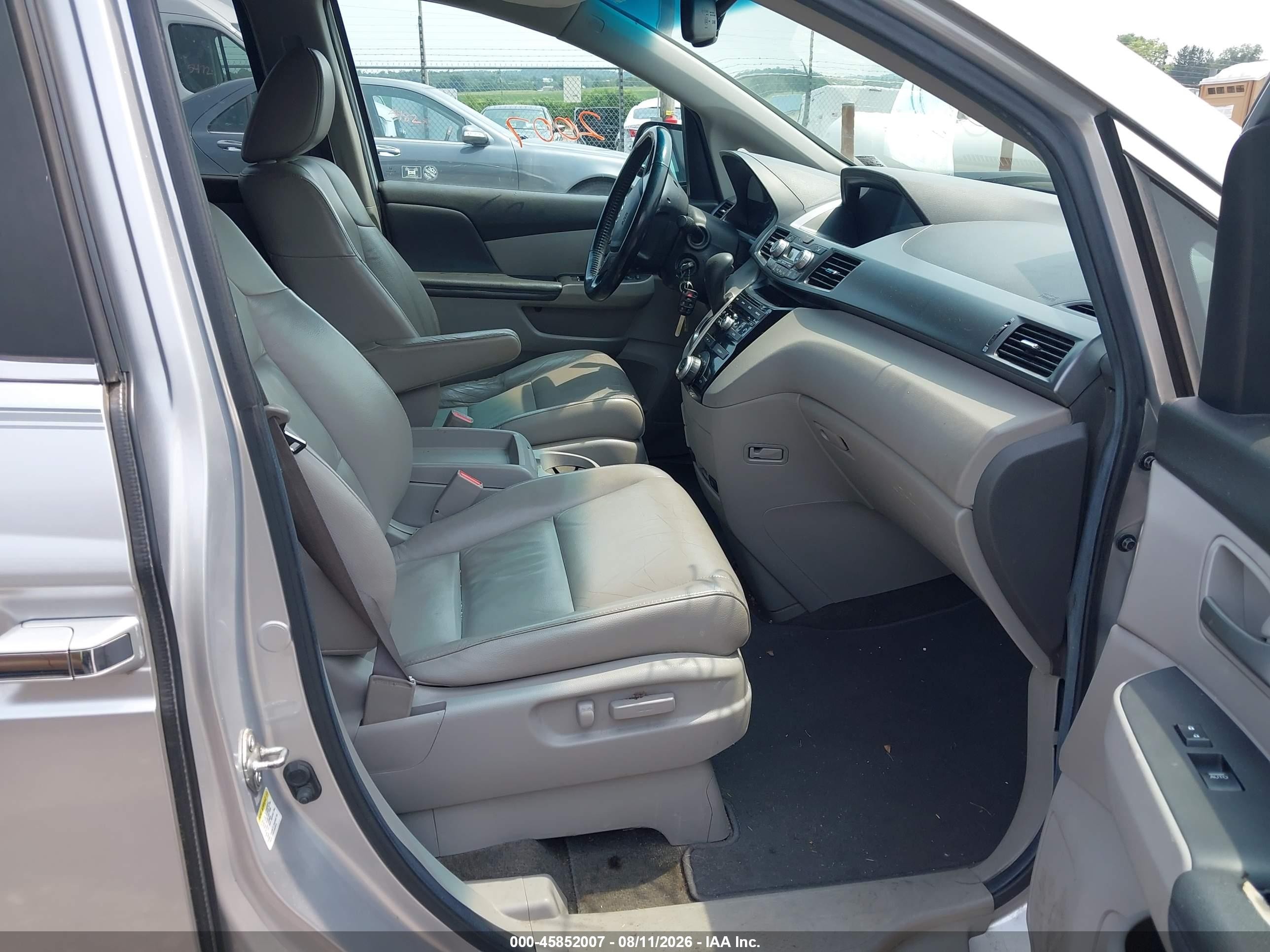 2012 Honda Odyssey Ex-l Silver vin: 5FNRL5H6XCB053766