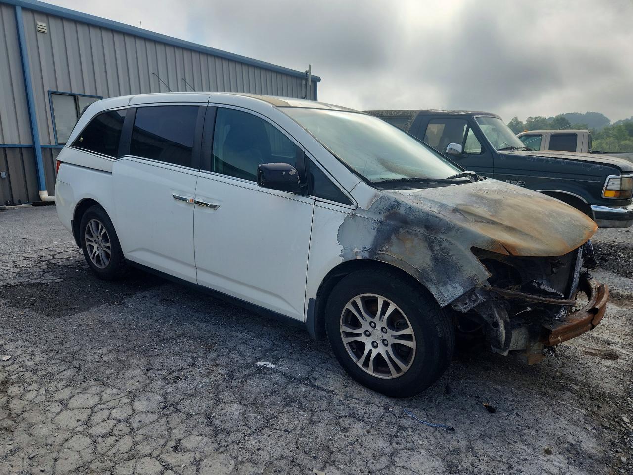 2012 Honda Odyssey Exl White vin: 5FNRL5H6XCB071846