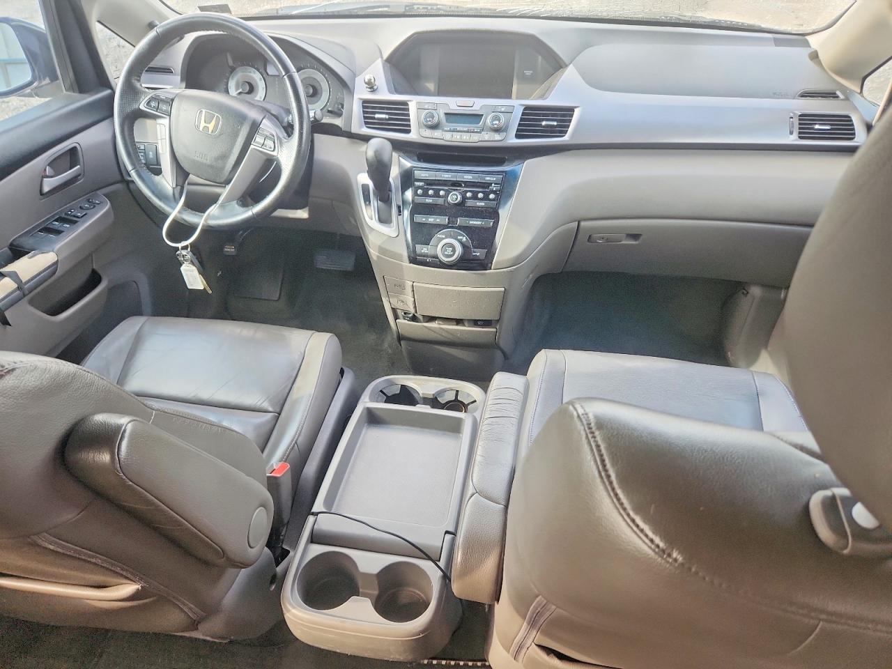 2012 Honda Odyssey Exl White vin: 5FNRL5H6XCB071846