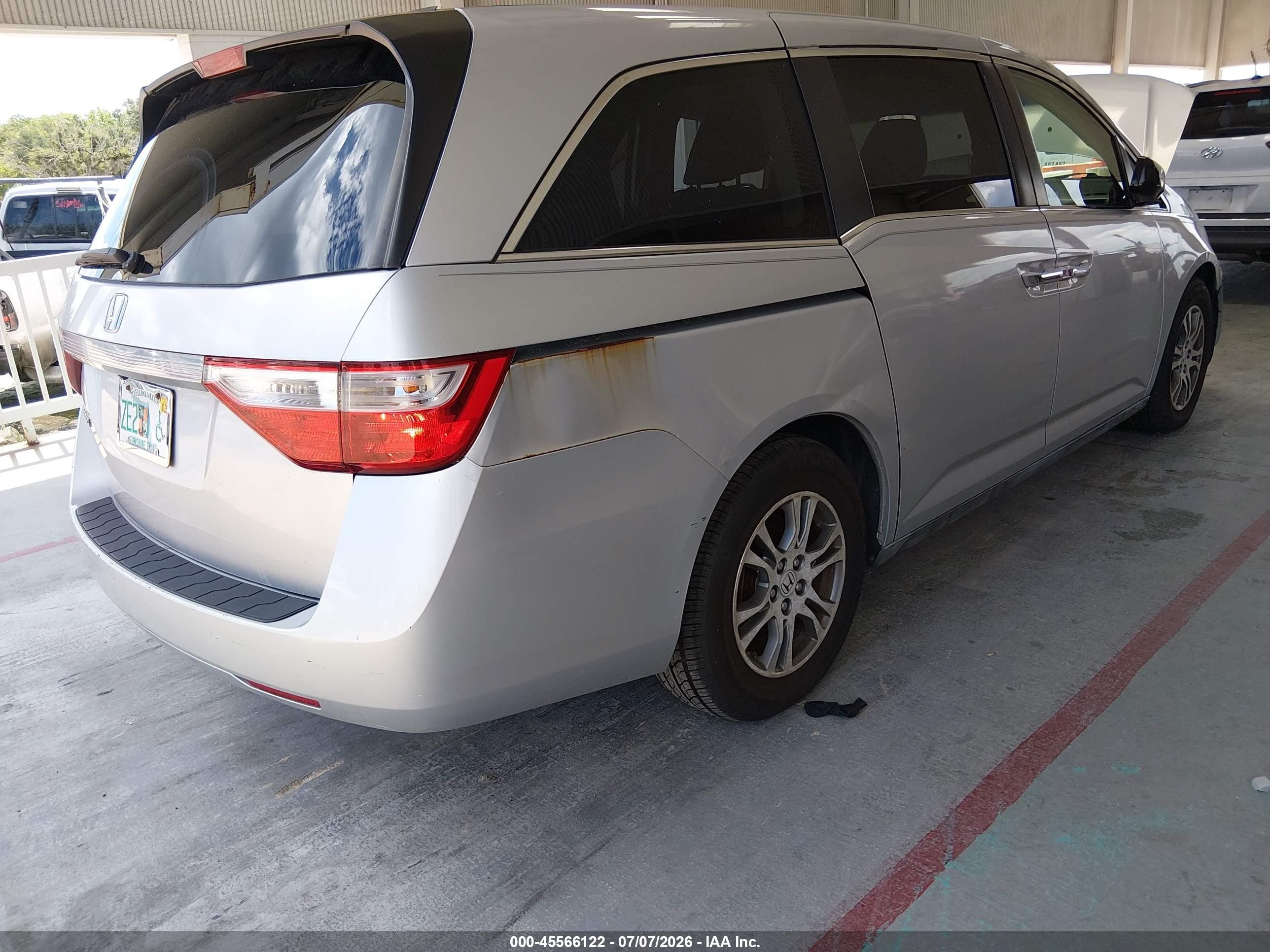 2012 Honda Odyssey Ex-l Silver vin: 5FNRL5H6XCB084533