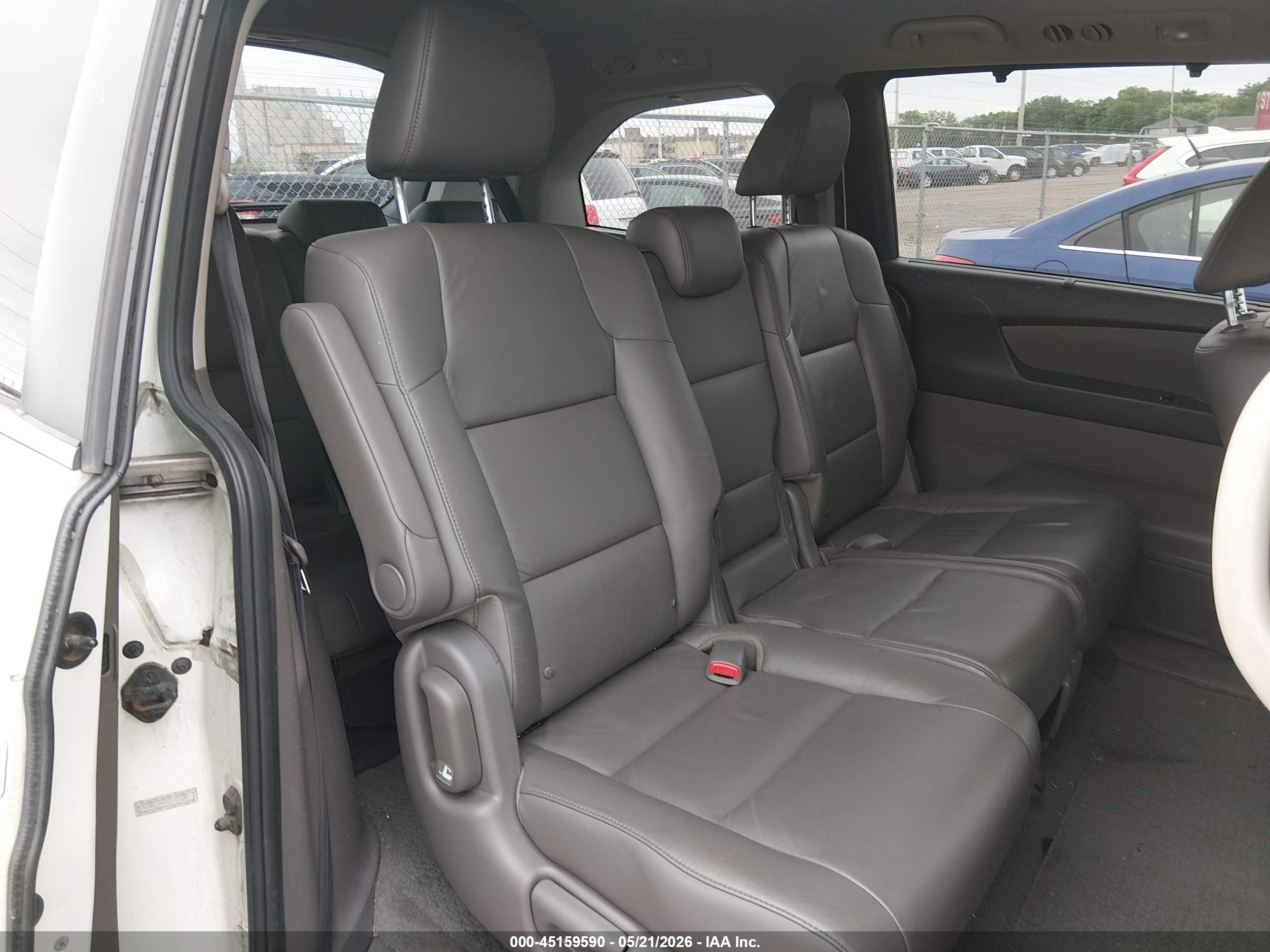 2012 Honda Odyssey Ex-l White vin: 5FNRL5H6XCB101282