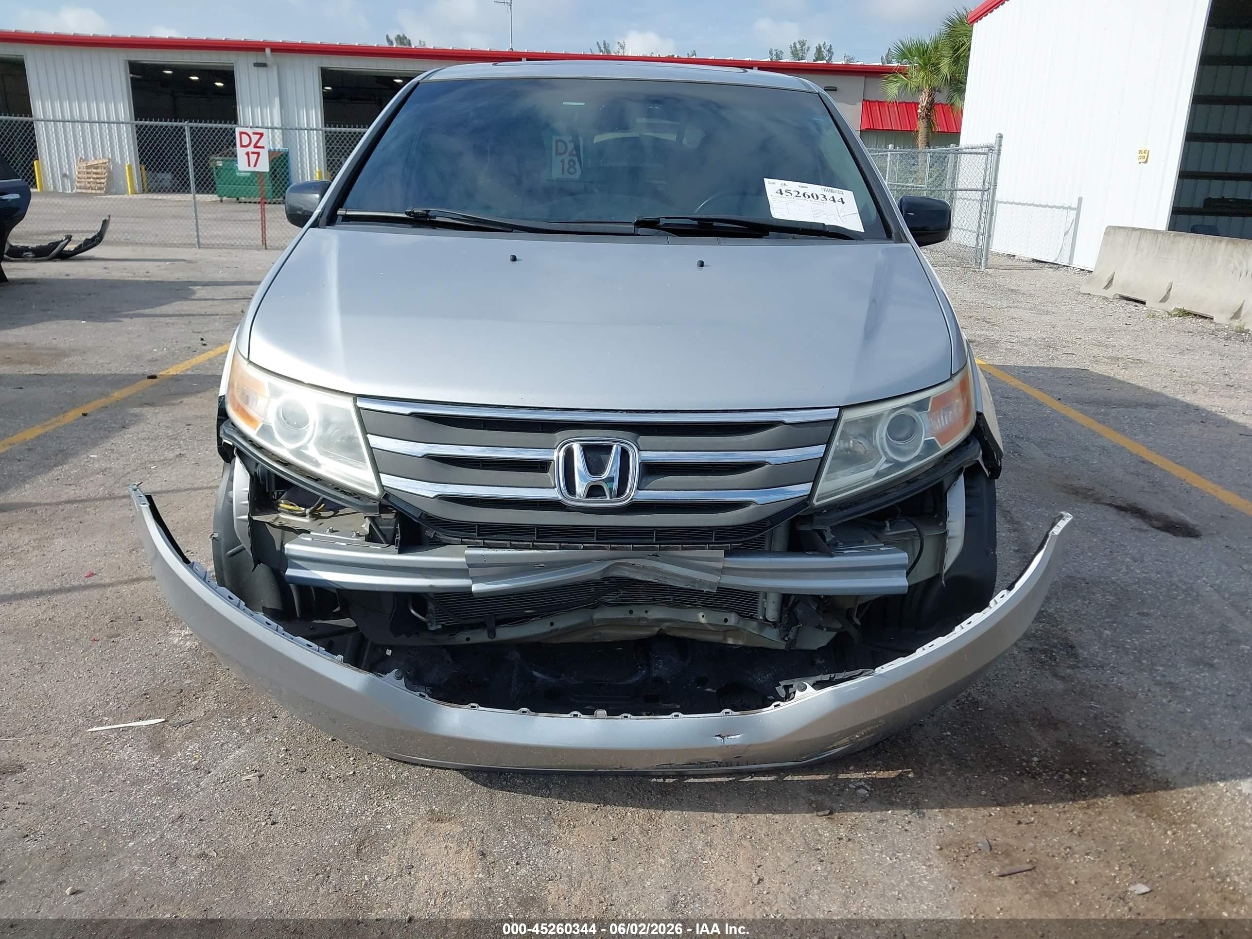2012 Honda Odyssey Ex-l White vin: 5FNRL5H6XCB143127