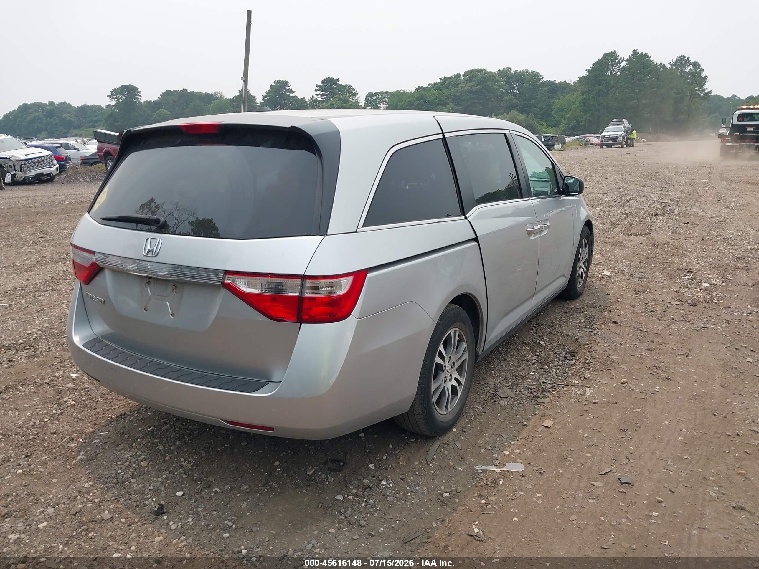 2013 Honda Odyssey Ex-l Серебряный vin: 5FNRL5H6XDB067247