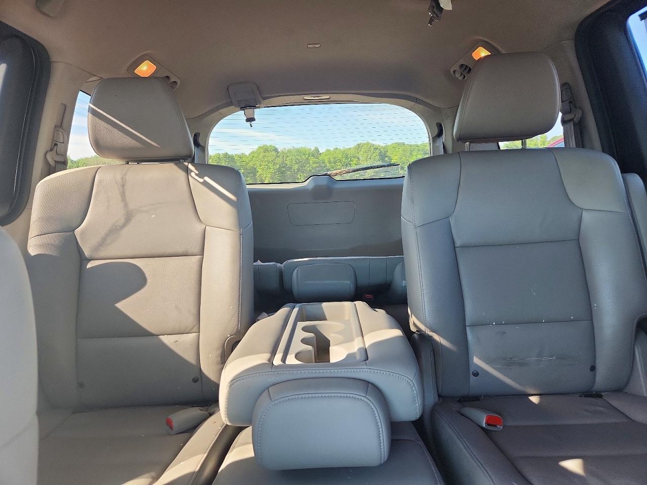 2014 Honda Odyssey Exl Silver vin: 5FNRL5H6XEB045833