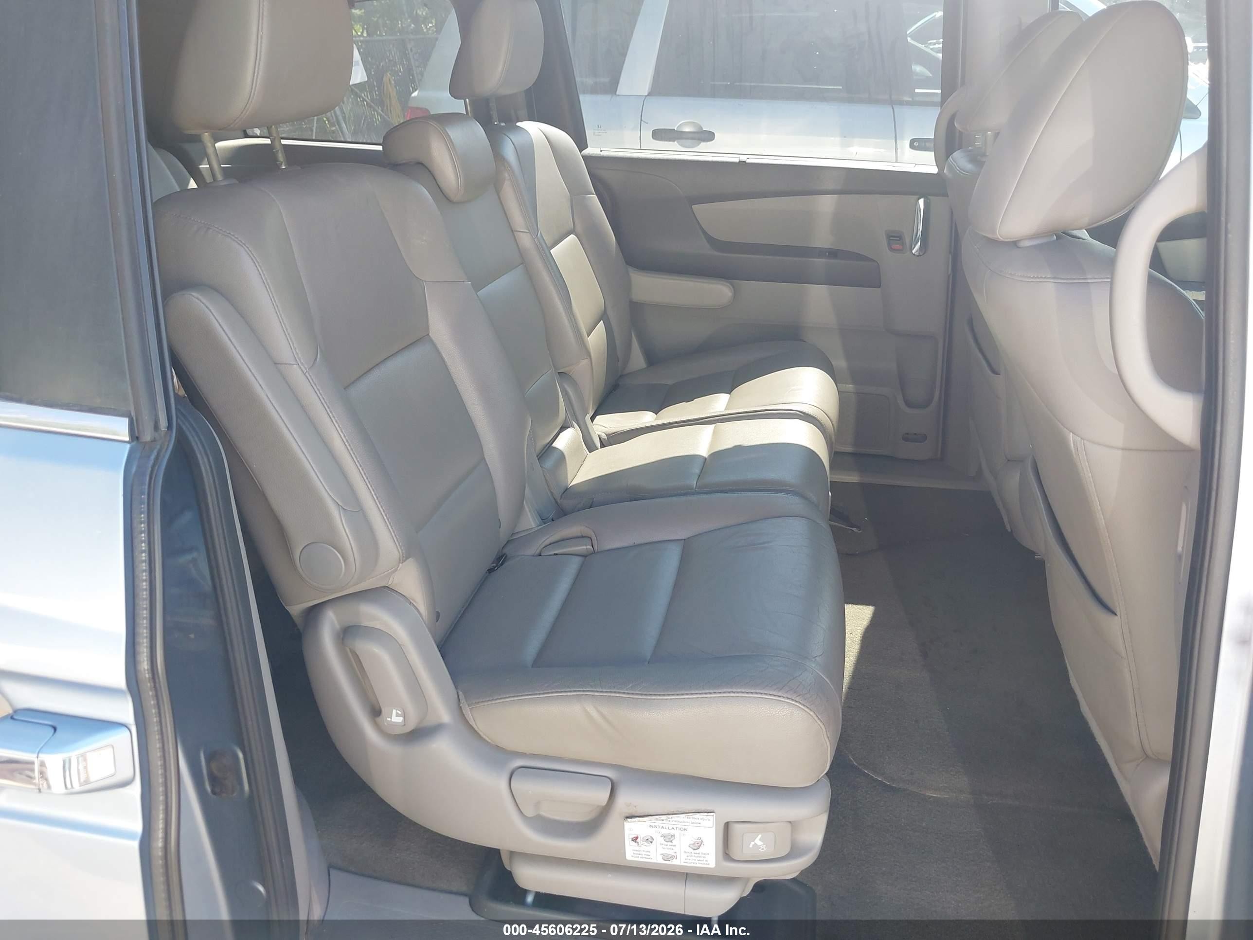 2014 Honda Odyssey Ex-l Blue vin: 5FNRL5H6XEB053222