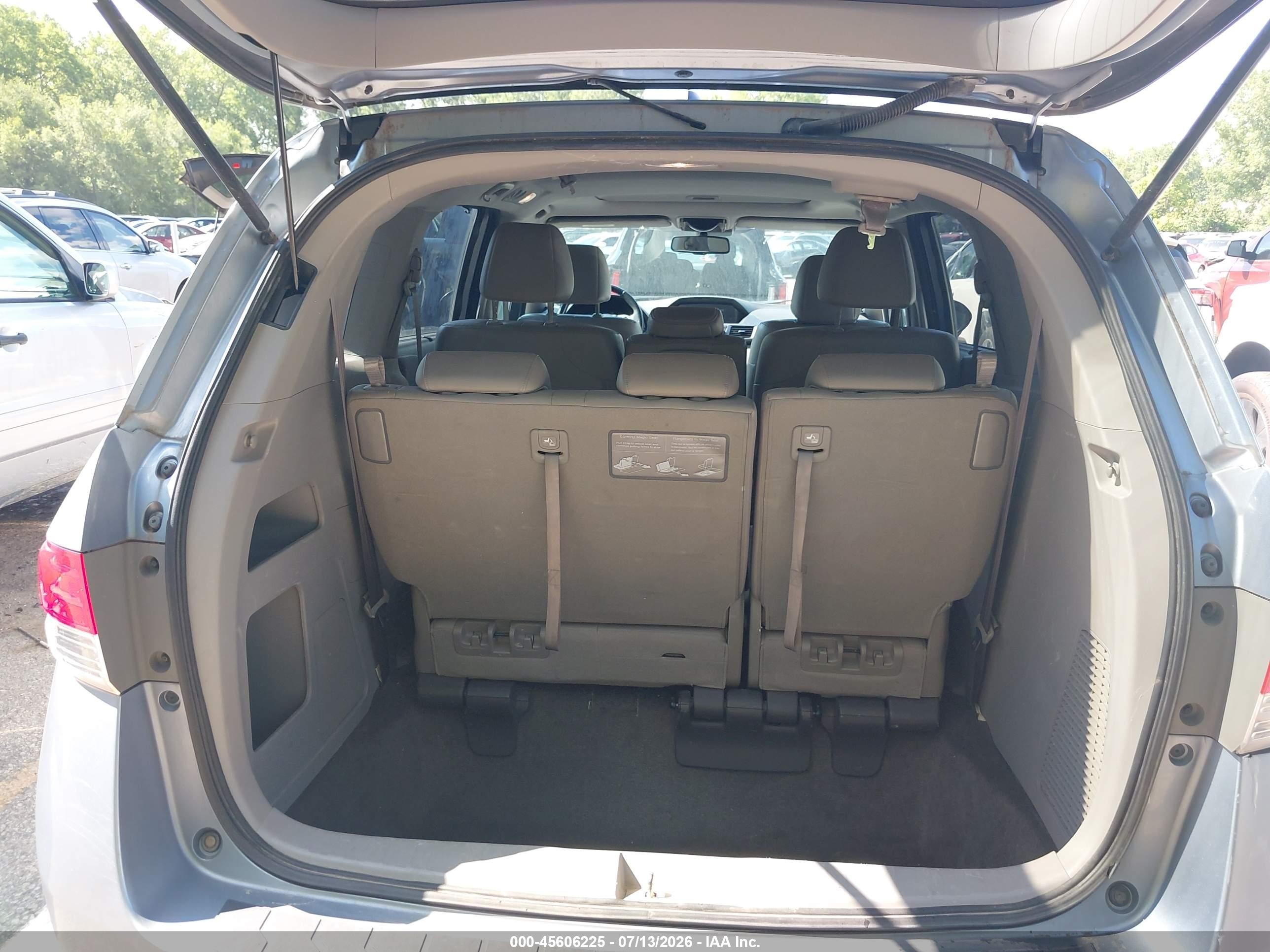 2014 Honda Odyssey Ex-l Blue vin: 5FNRL5H6XEB053222