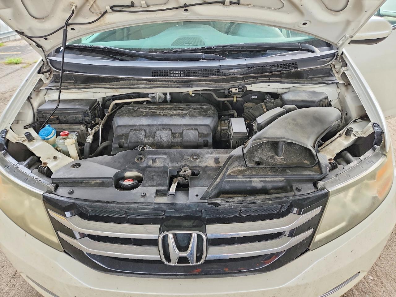 2014 Honda Odyssey Exl White vin: 5FNRL5H6XEB056265