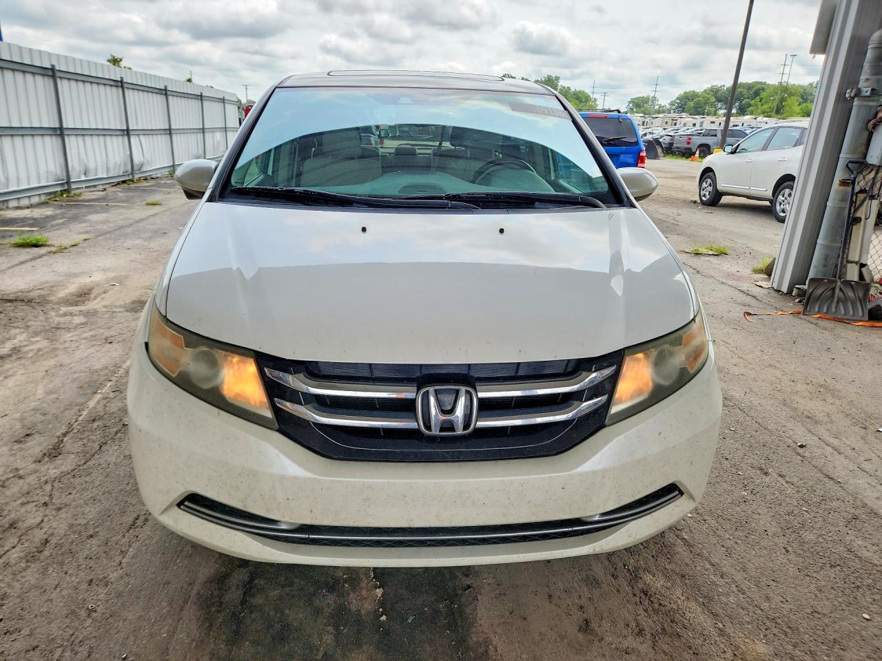 2014 Honda Odyssey Exl White vin: 5FNRL5H6XEB056265