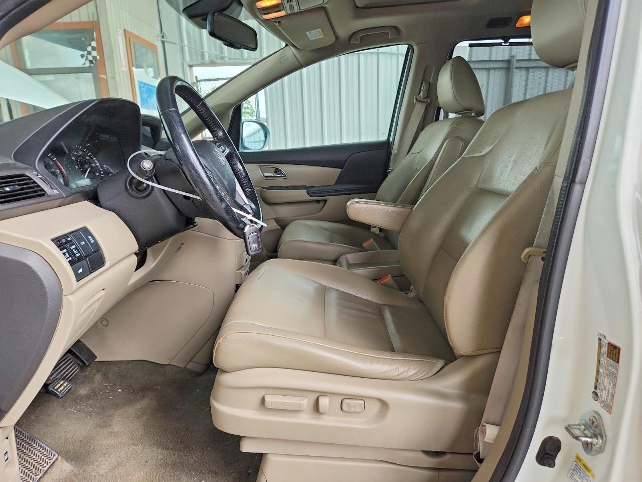 2014 Honda Odyssey Exl White vin: 5FNRL5H6XEB056265