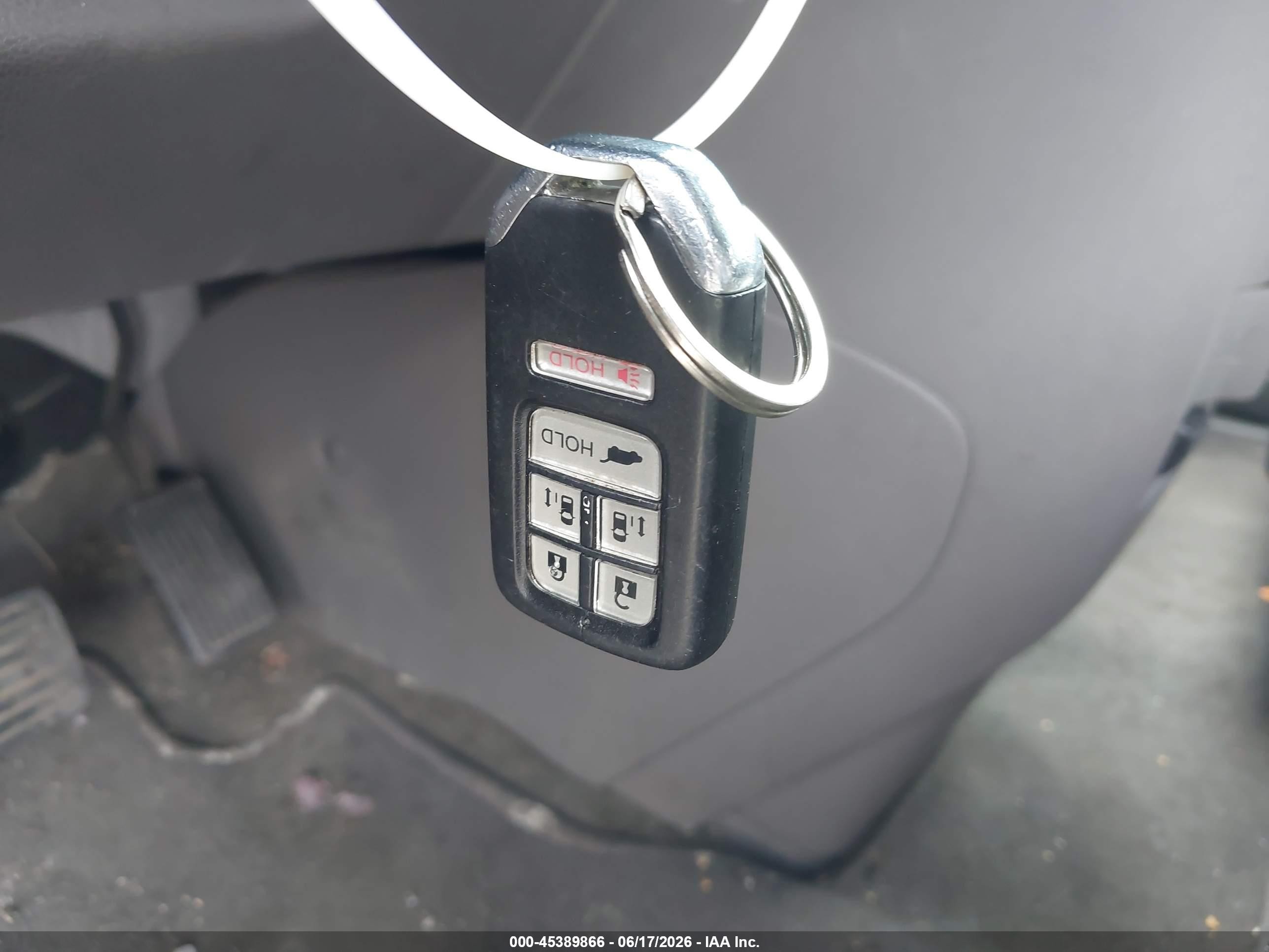 2014 Honda Odyssey Ex-l White vin: 5FNRL5H6XEB067041