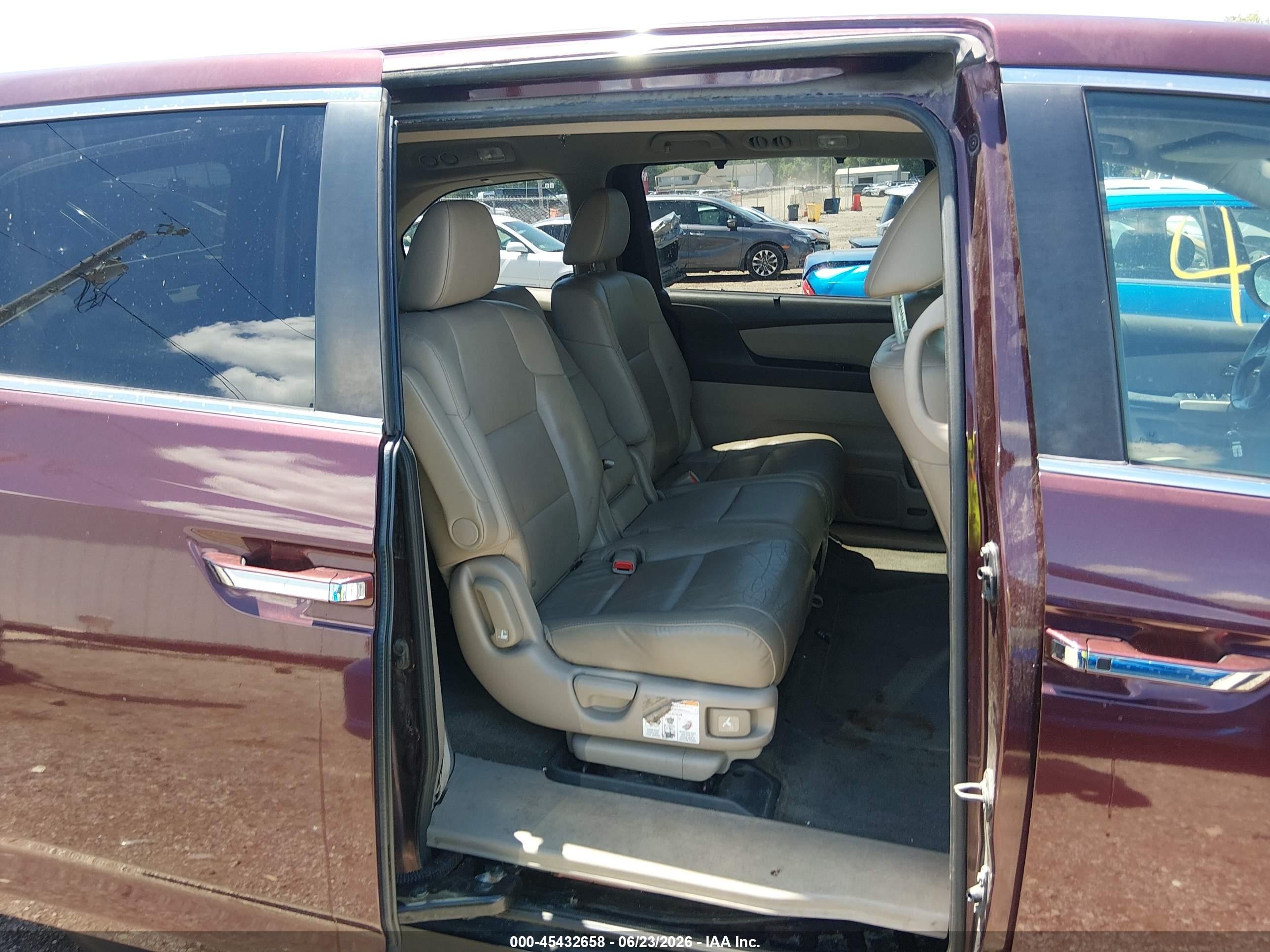 2014 Honda Odyssey Ex-l Maroon vin: 5FNRL5H6XEB116559