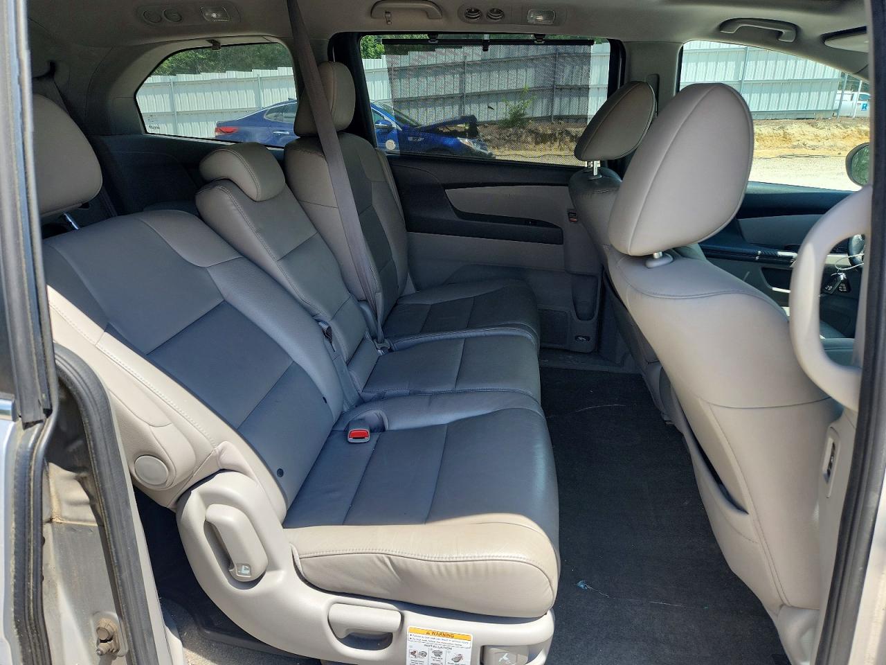 2014 Honda Odyssey Exl Серебряный vin: 5FNRL5H6XEB129411