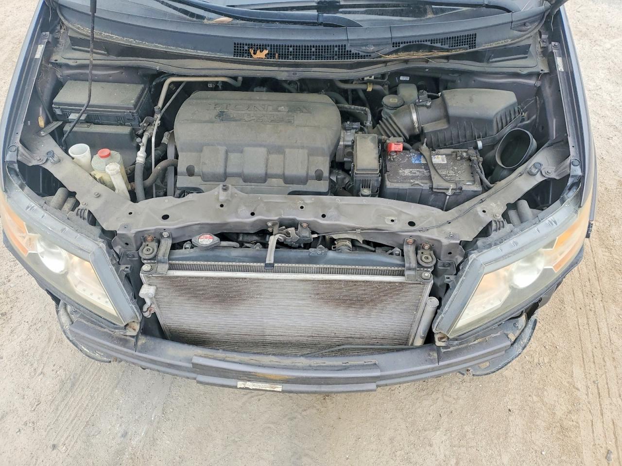 2015 Honda Oddesey Gray vin: 5FNRL5H6XFB031285