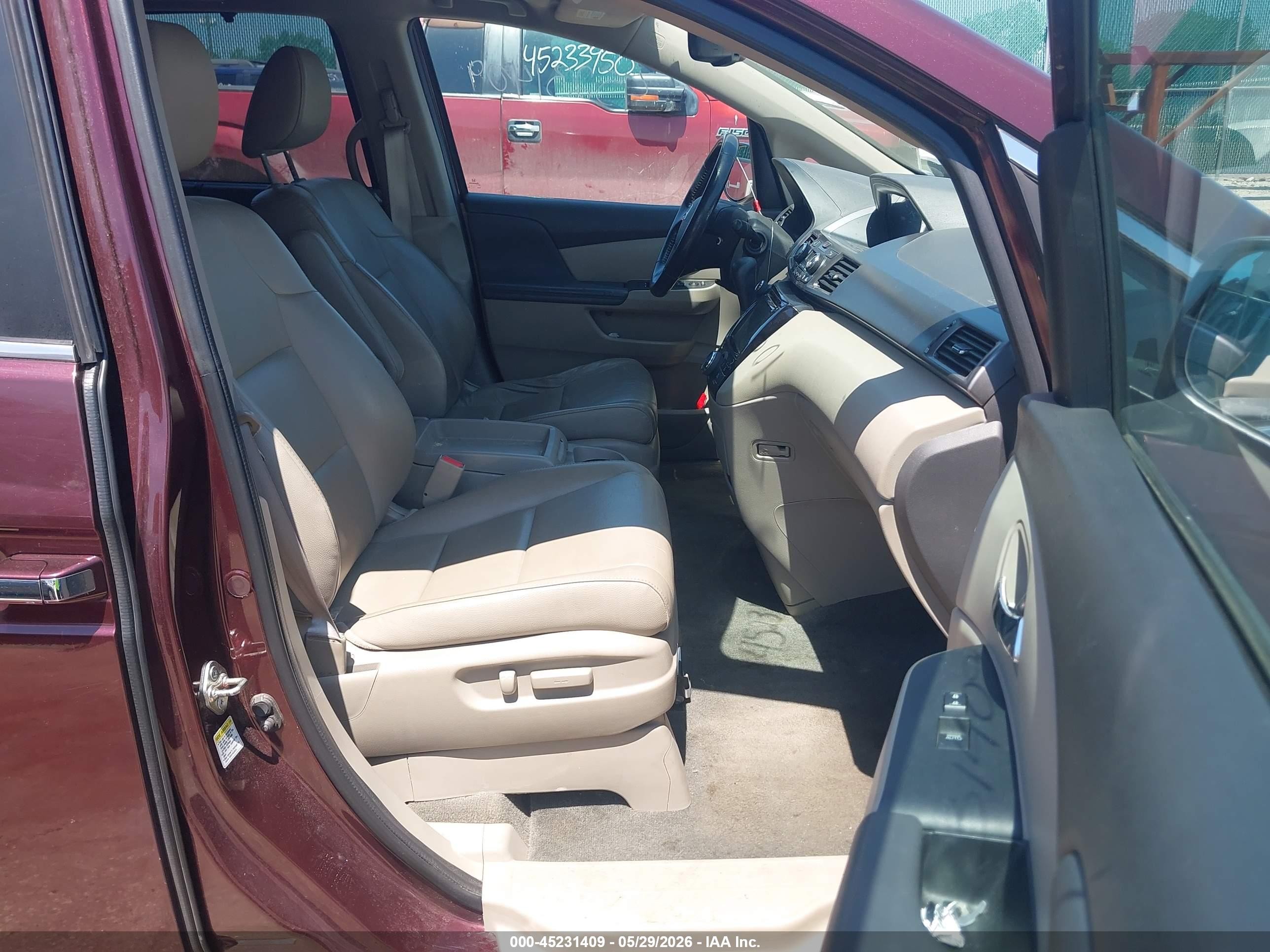 2015 Honda Odyssey Ex-l Burgundy vin: 5FNRL5H6XFB042139