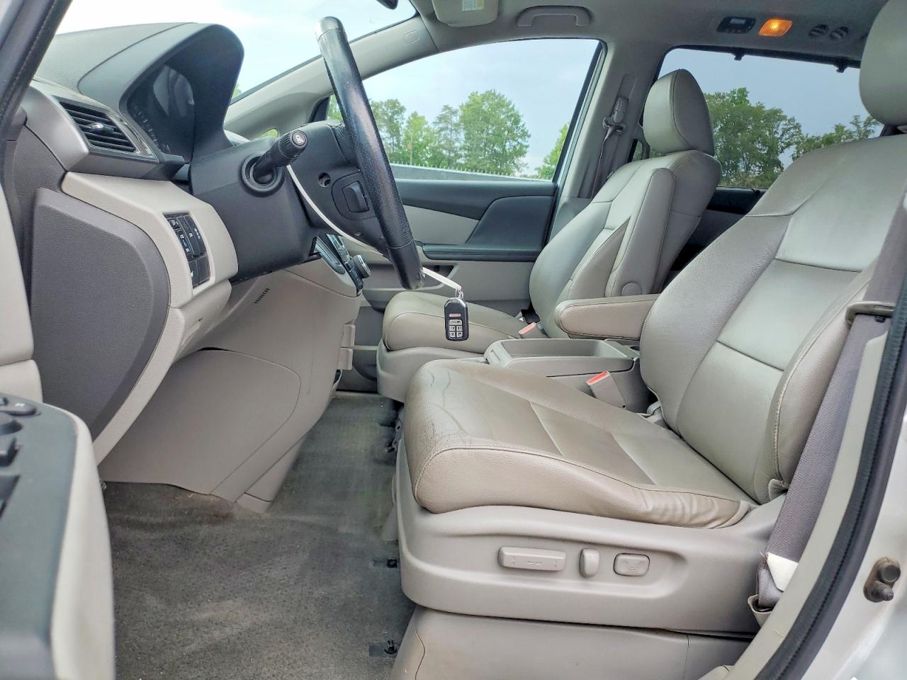 2015 Honda Odyssey Exl Серебряный vin: 5FNRL5H6XFB056056