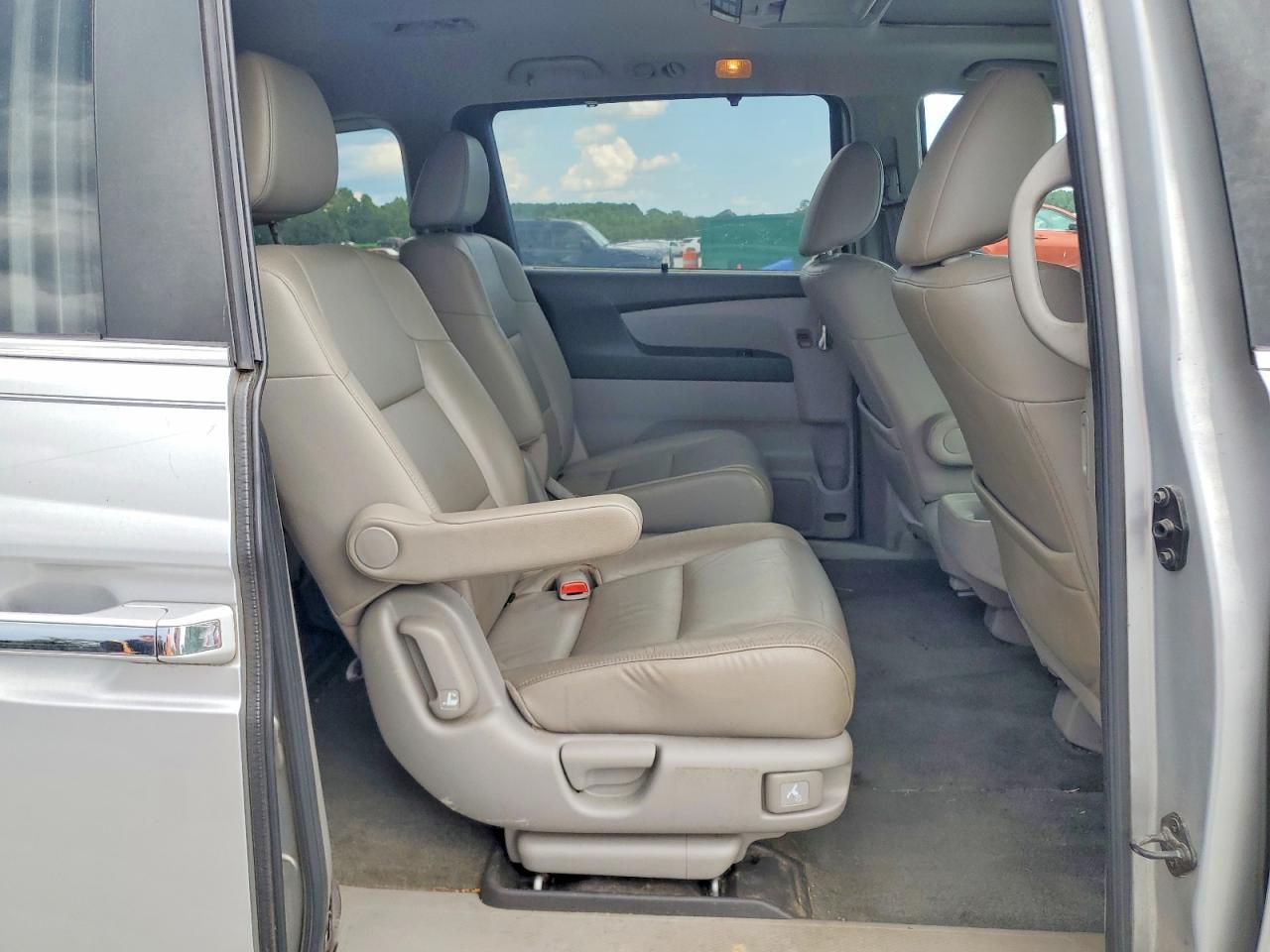 2015 Honda Odyssey Exl Серебряный vin: 5FNRL5H6XFB056056