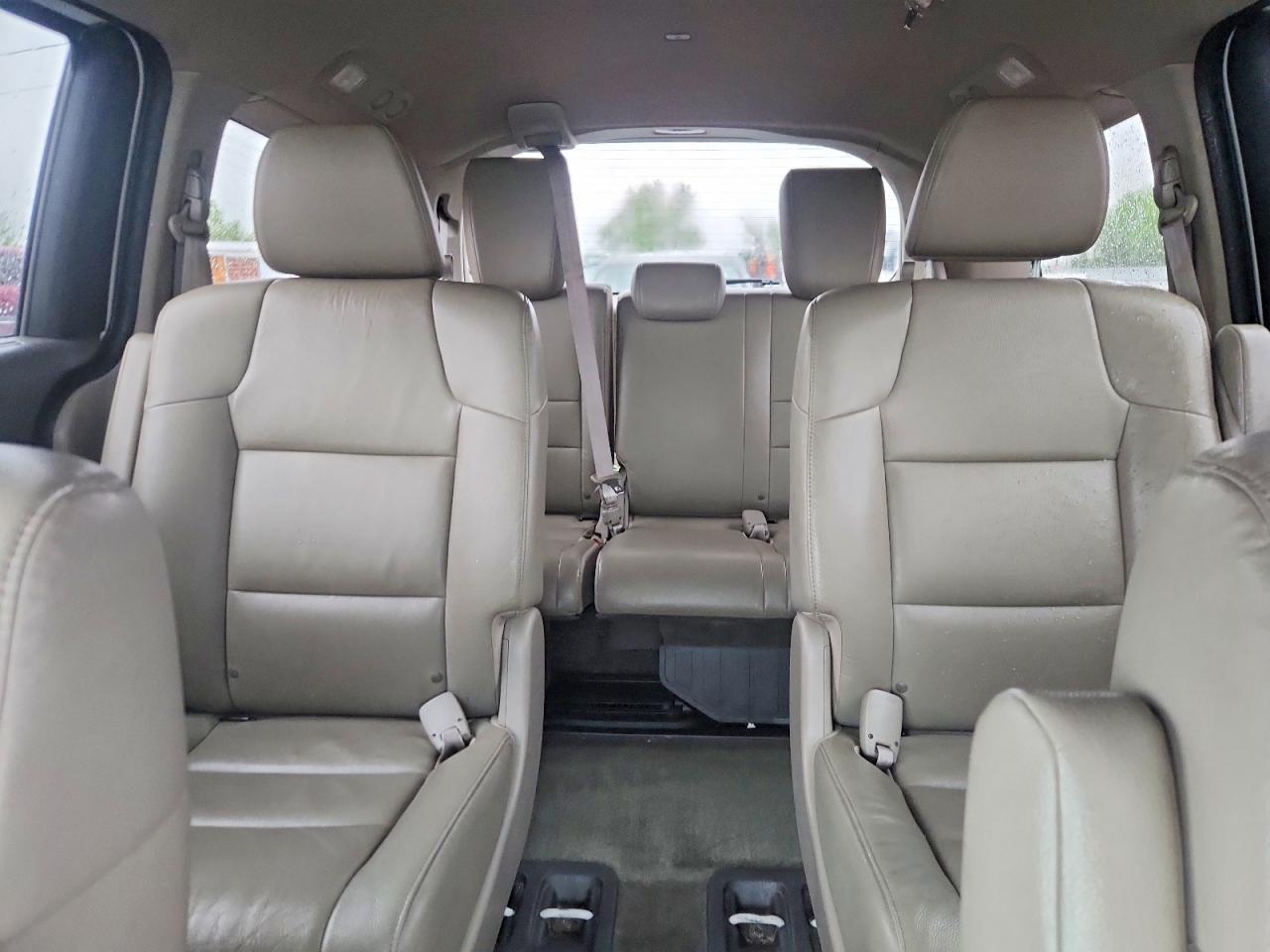 2015 Honda Odyssey White vin: 5FNRL5H6XFB096816
