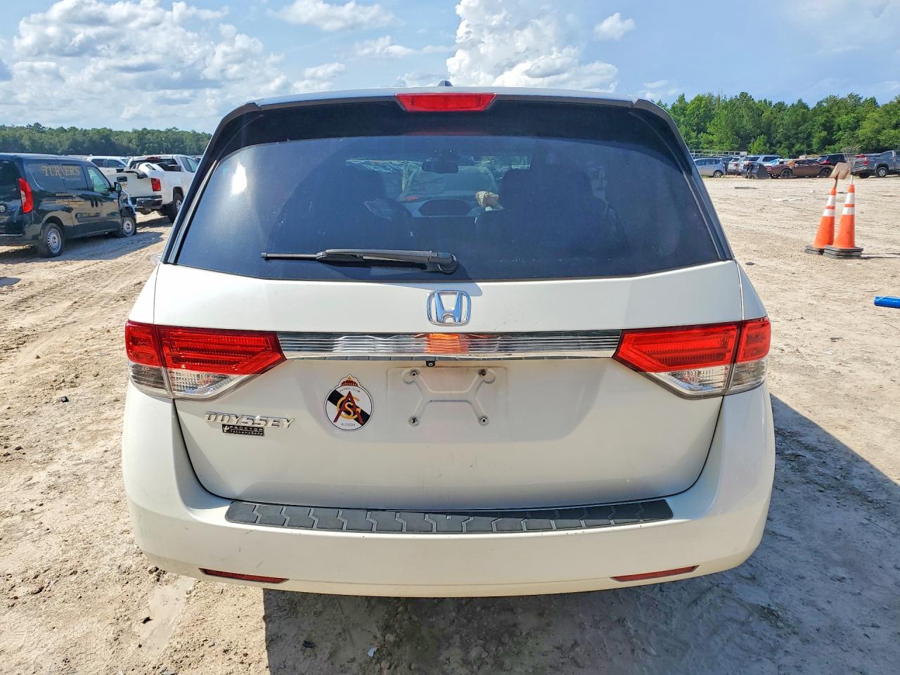 2015 Honda Odyssey Exl White vin: 5FNRL5H6XFB098629