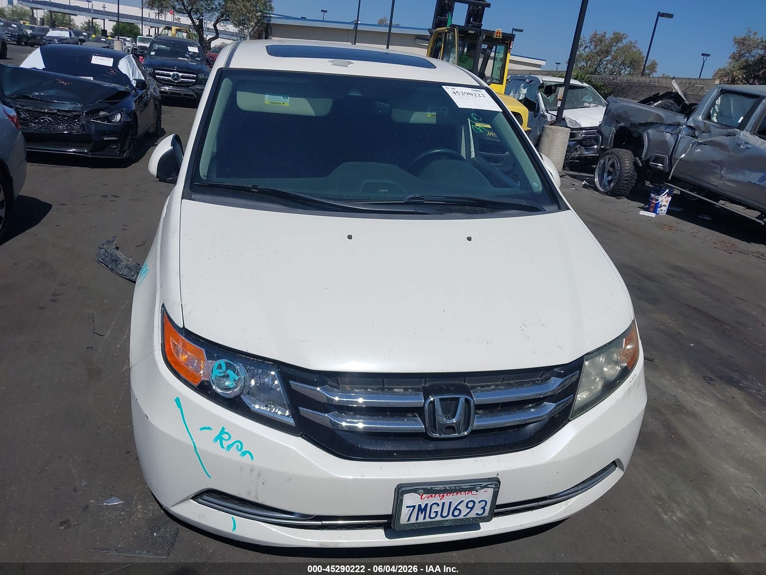 2015 Honda Odyssey Ex-l White vin: 5FNRL5H6XFB109130