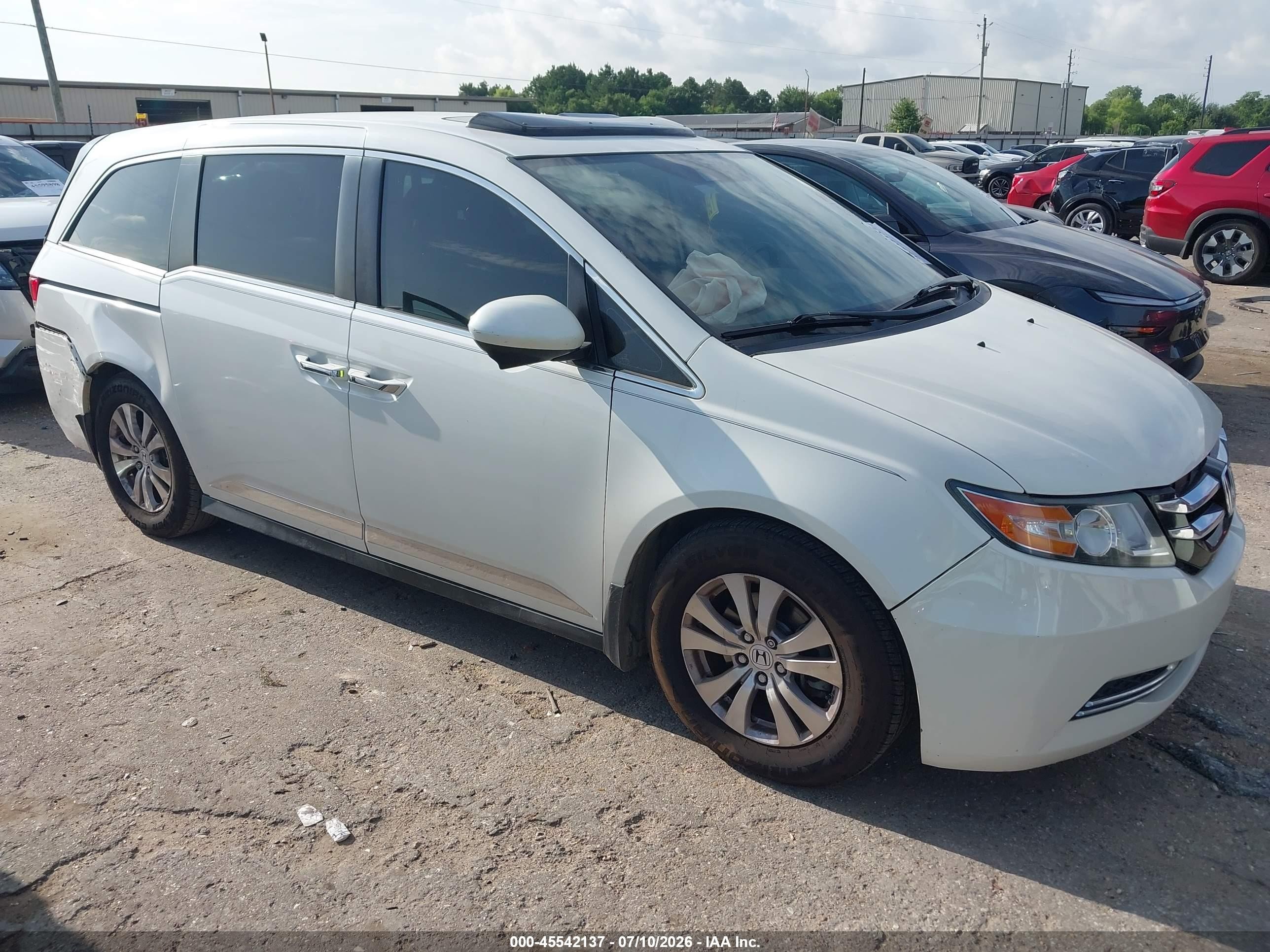 2015 Honda Odyssey Ex-l White vin: 5FNRL5H6XFB110536