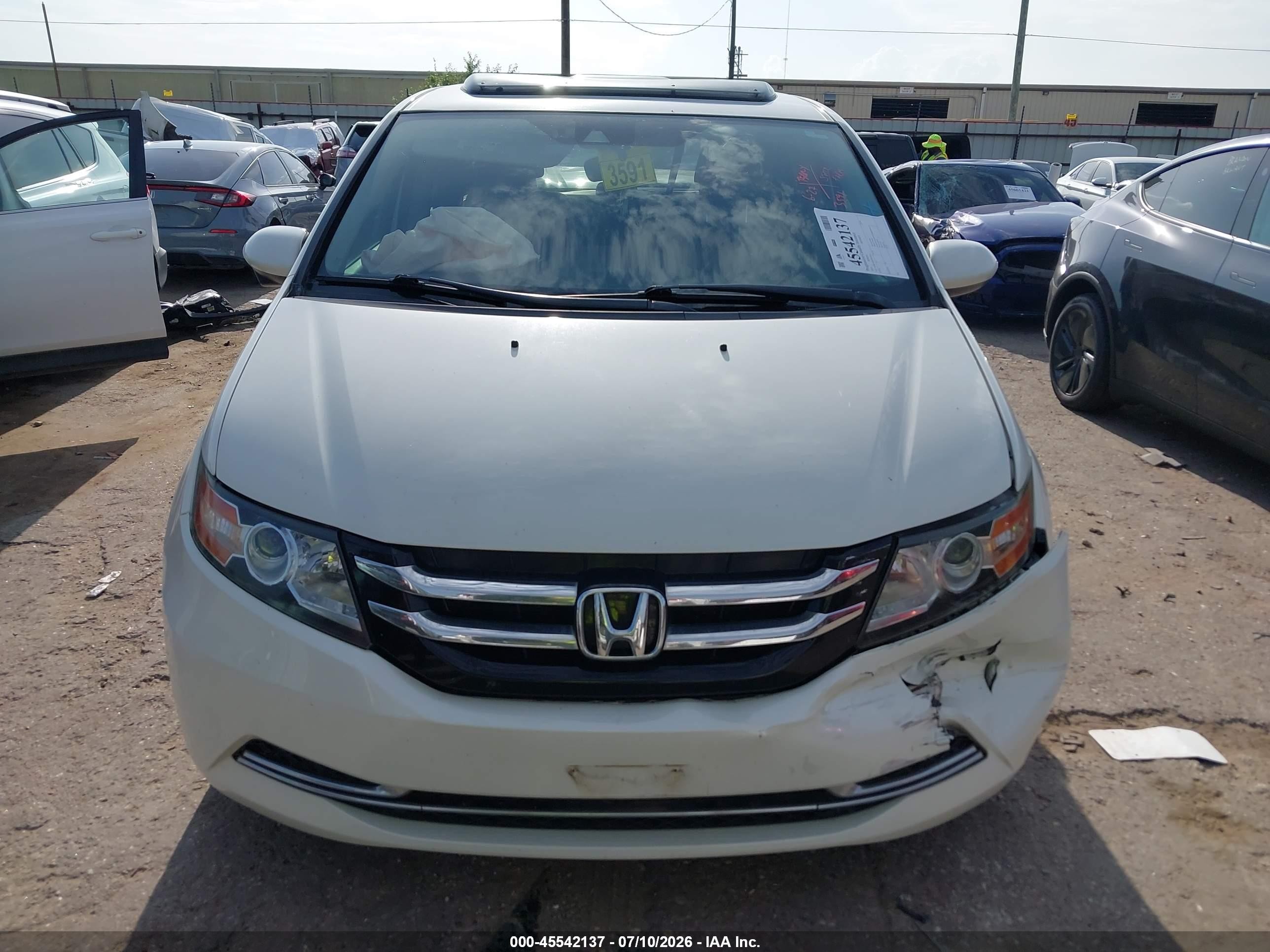 2015 Honda Odyssey Ex-l White vin: 5FNRL5H6XFB110536