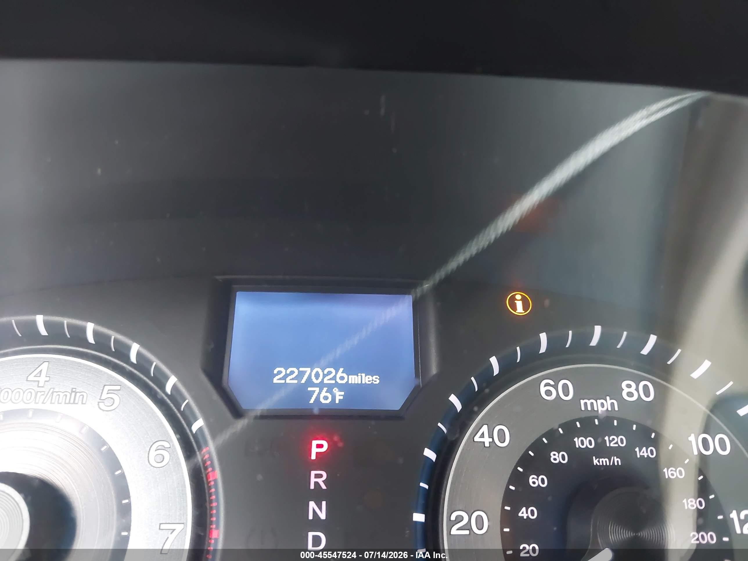 2011 Honda Odyssey Touring/touring Elite White vin: 5FNRL5H90BB040551