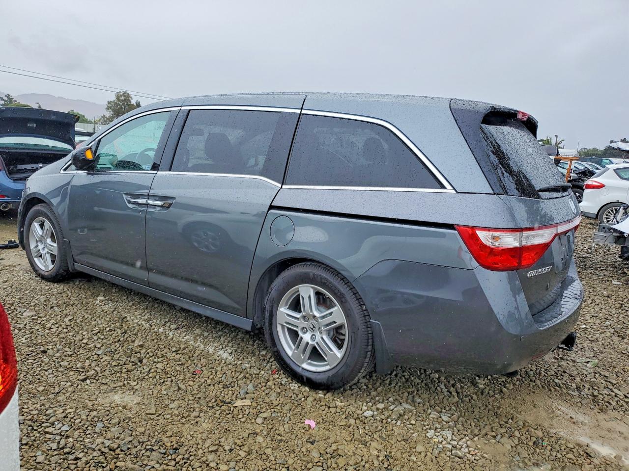 2011 Honda Odyssey Touring Gray vin: 5FNRL5H90BB042297