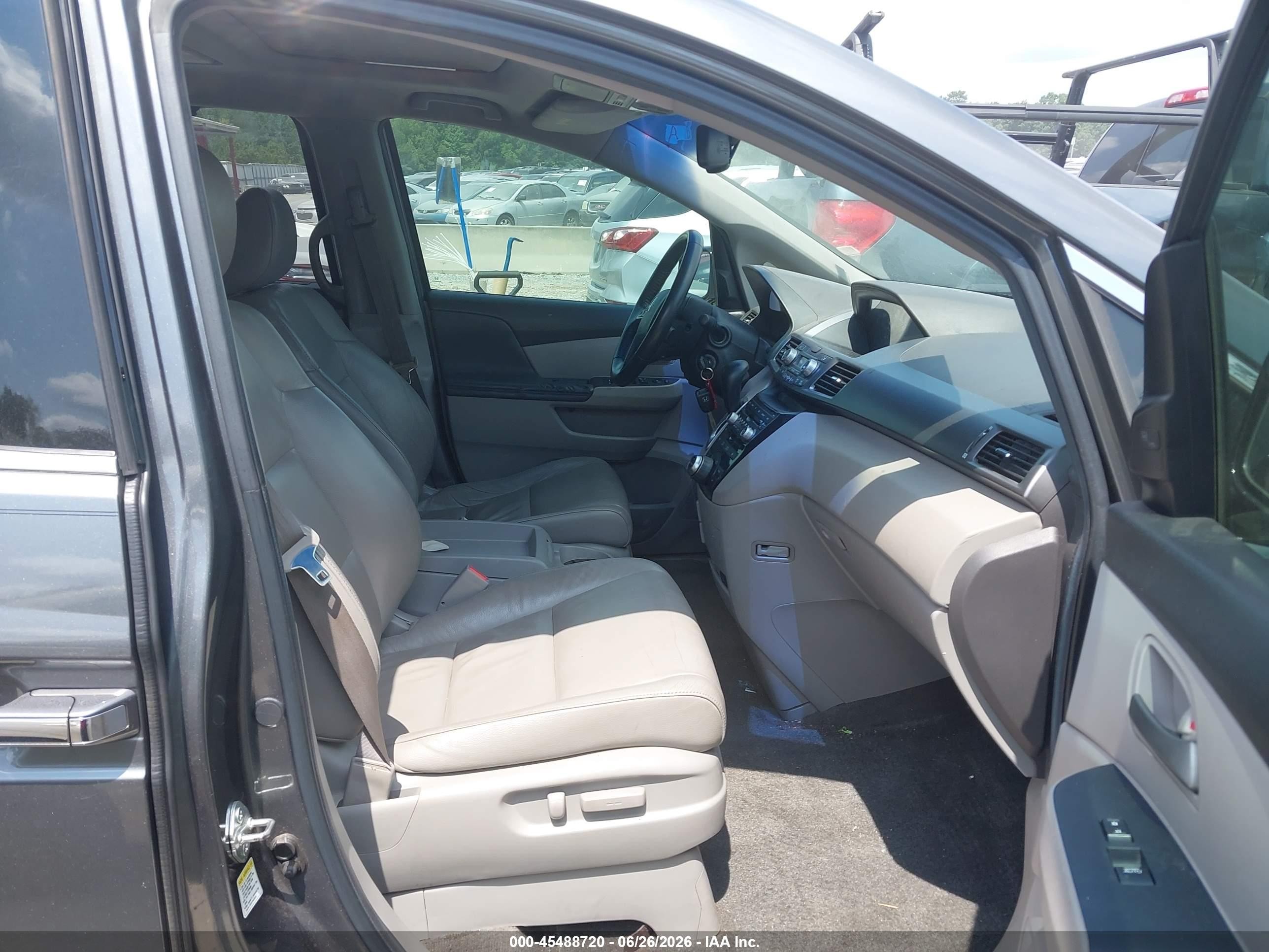 2011 Honda Odyssey Touring/touring Elite Серый vin: 5FNRL5H90BB074215