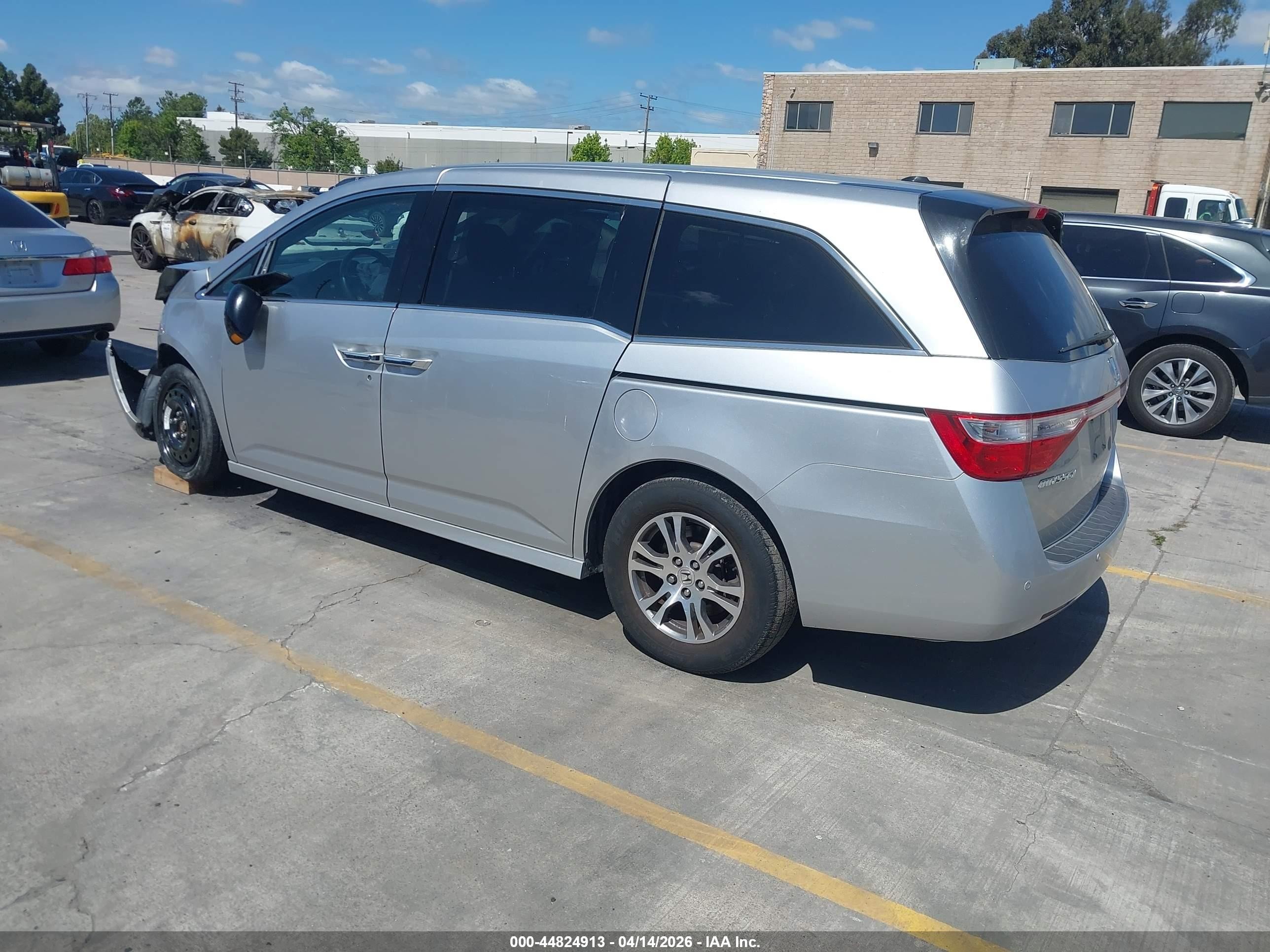 2012 Honda Odyssey Touring/touring Elite Gray vin: 5FNRL5H90CB022701