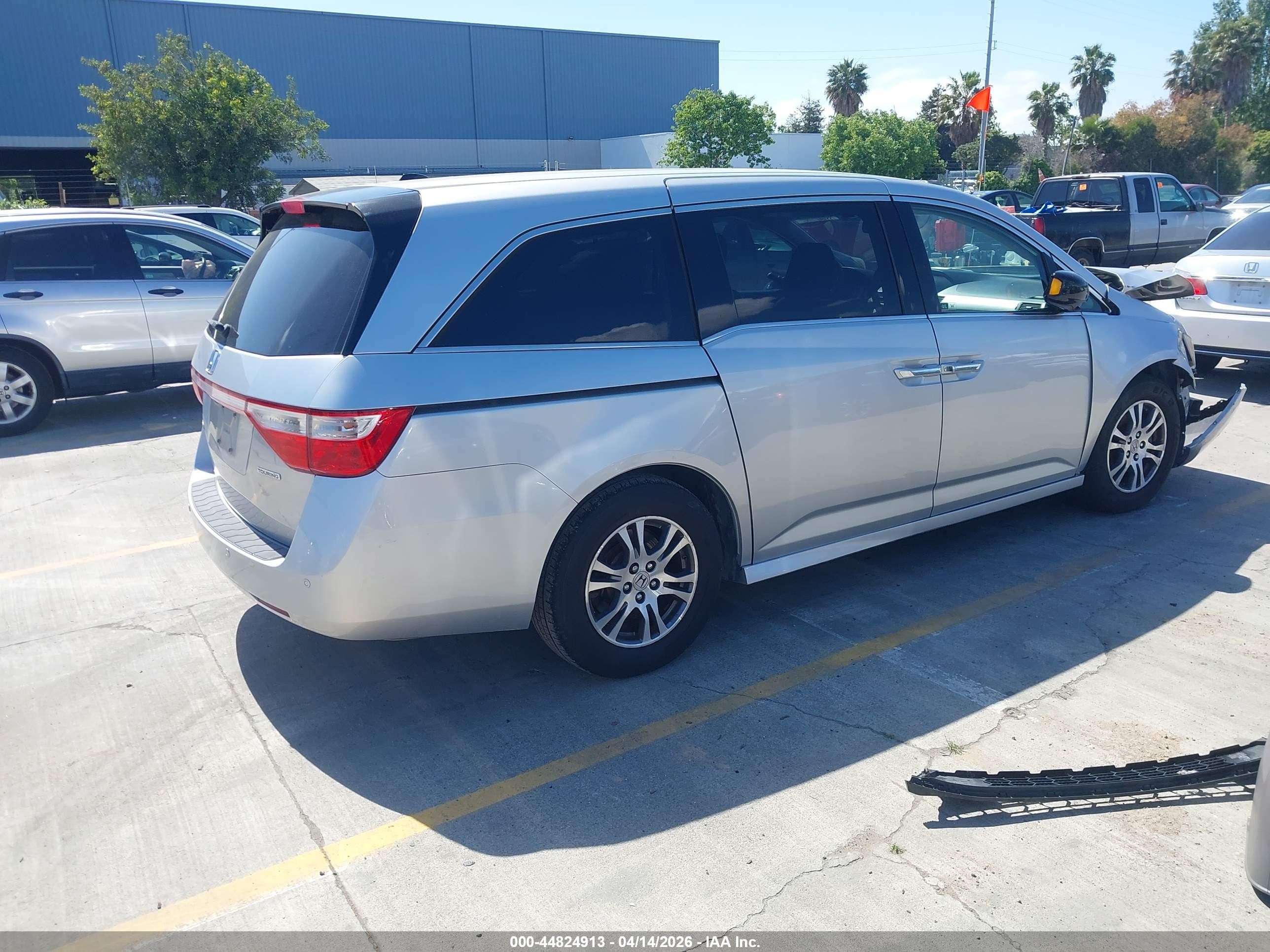 2012 Honda Odyssey Touring/touring Elite Gray vin: 5FNRL5H90CB022701