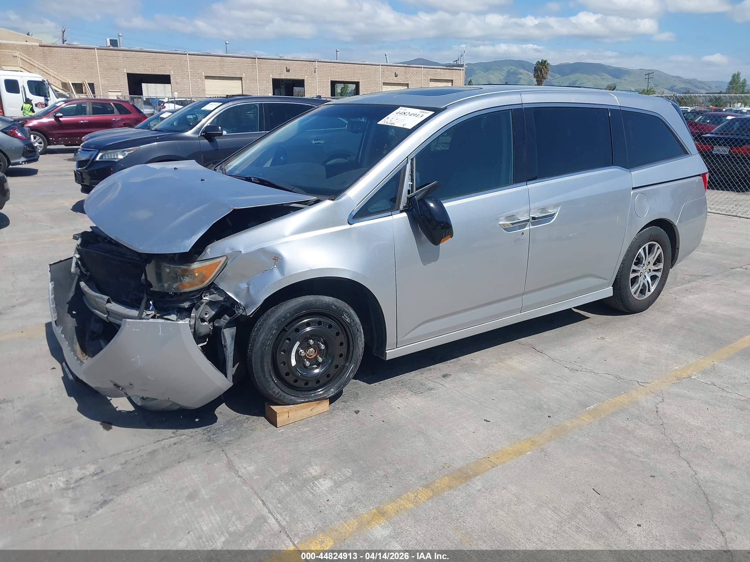 2012 Honda Odyssey Touring/touring Elite Gray vin: 5FNRL5H90CB022701