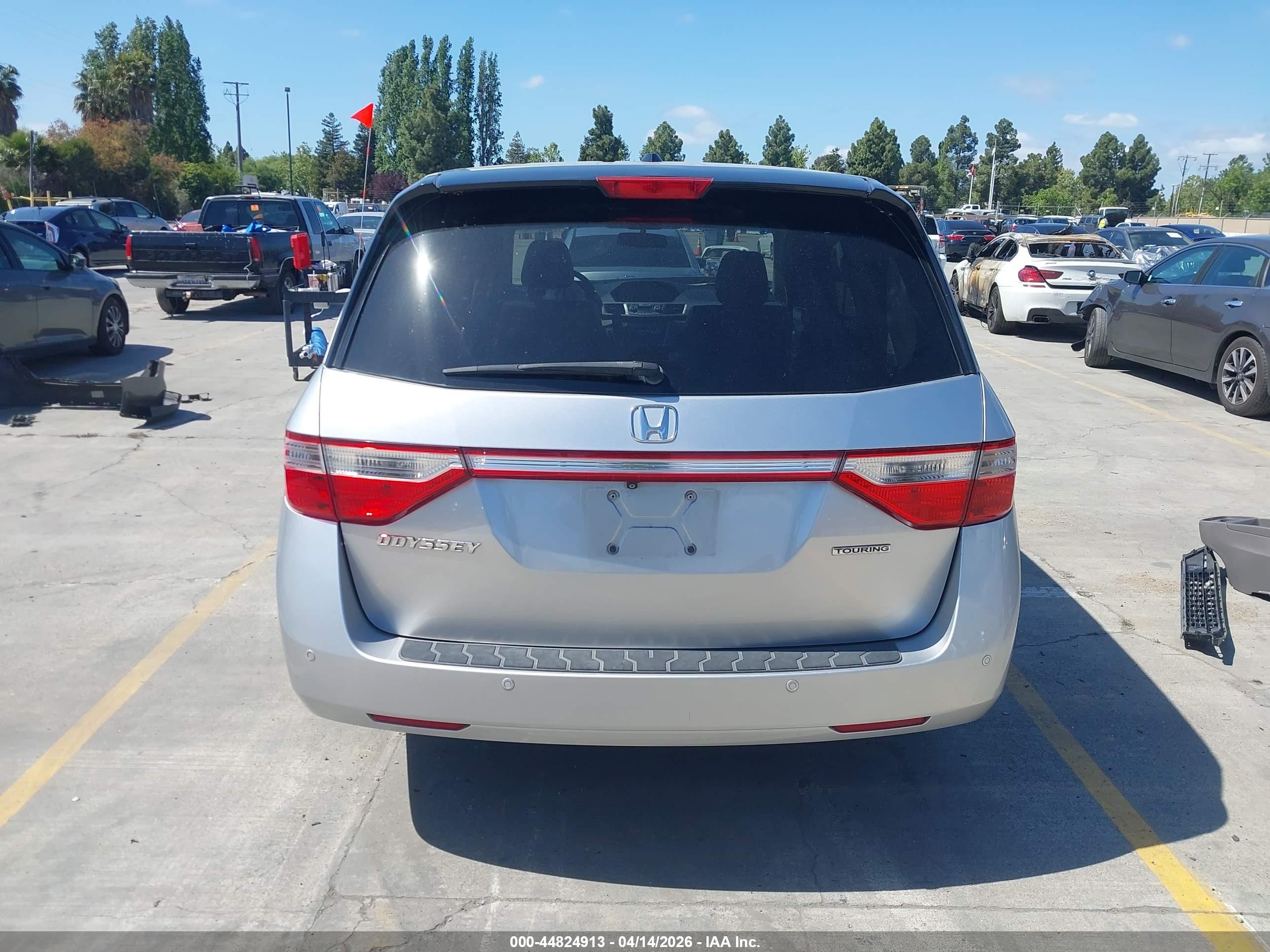 2012 Honda Odyssey Touring/touring Elite Gray vin: 5FNRL5H90CB022701