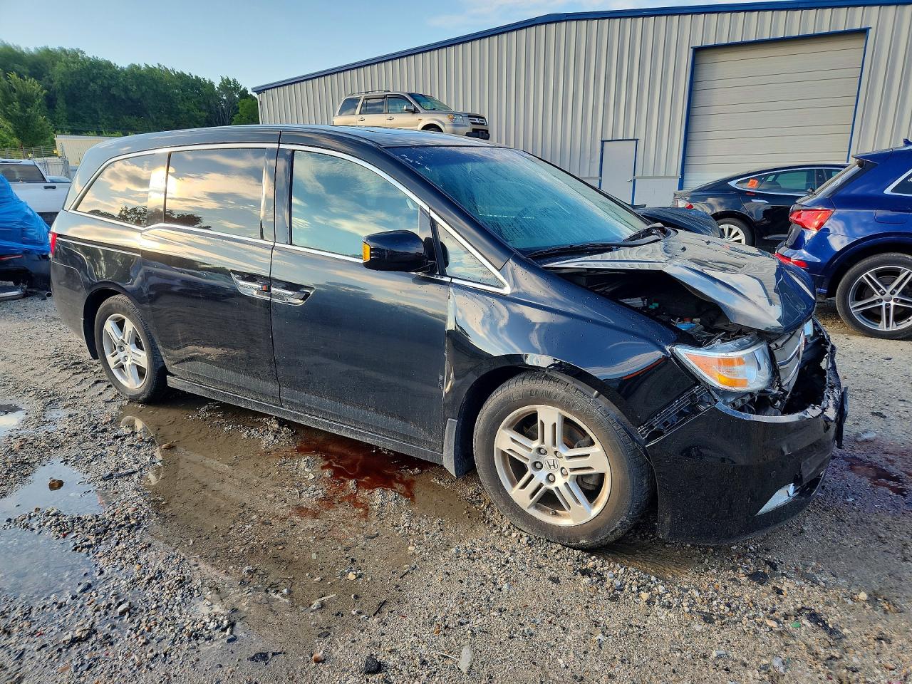 2012 Honda Odyssey Touring Black vin: 5FNRL5H90CB040048