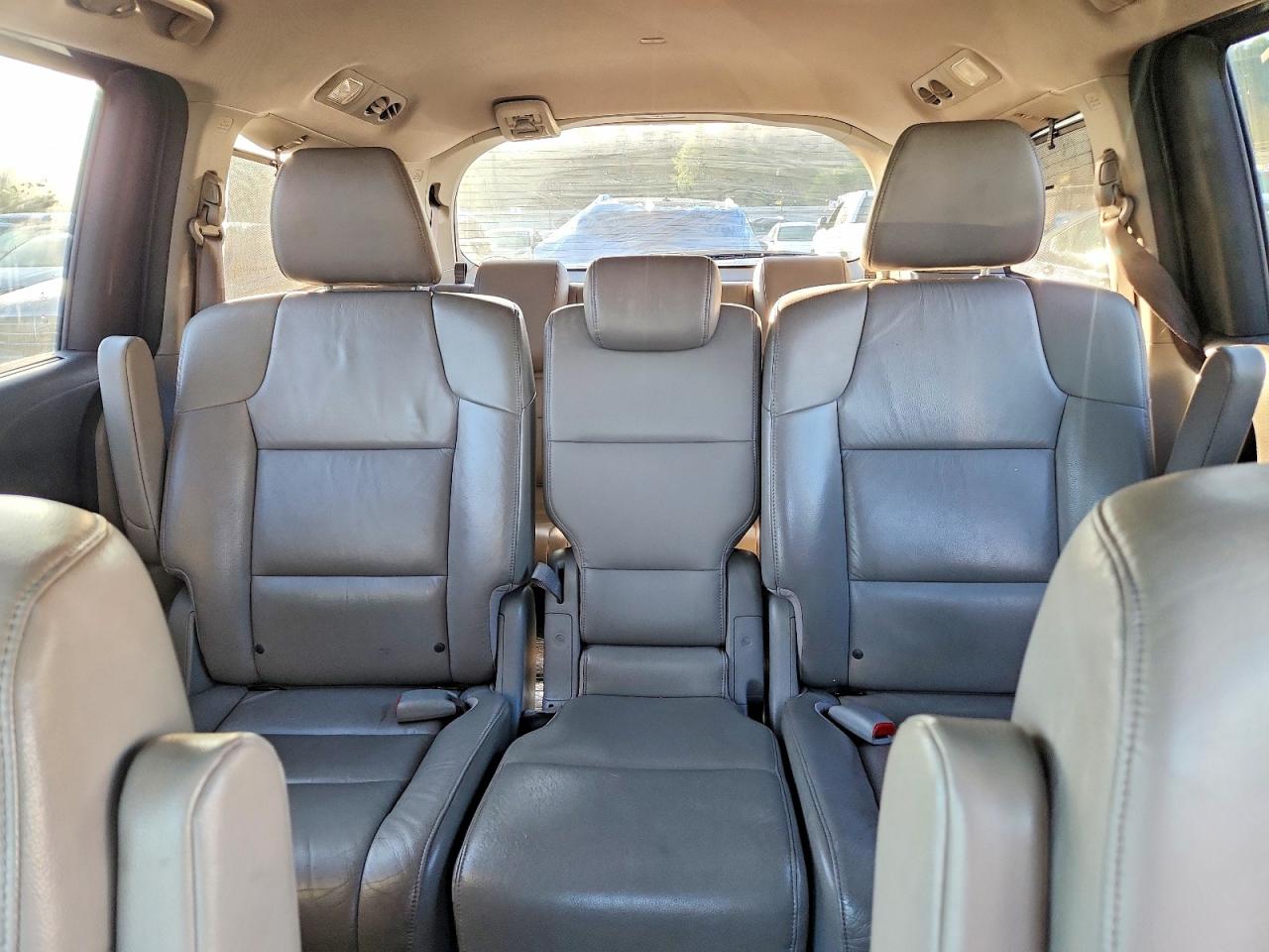 2012 Honda Odyssey Touring Black vin: 5FNRL5H90CB040048