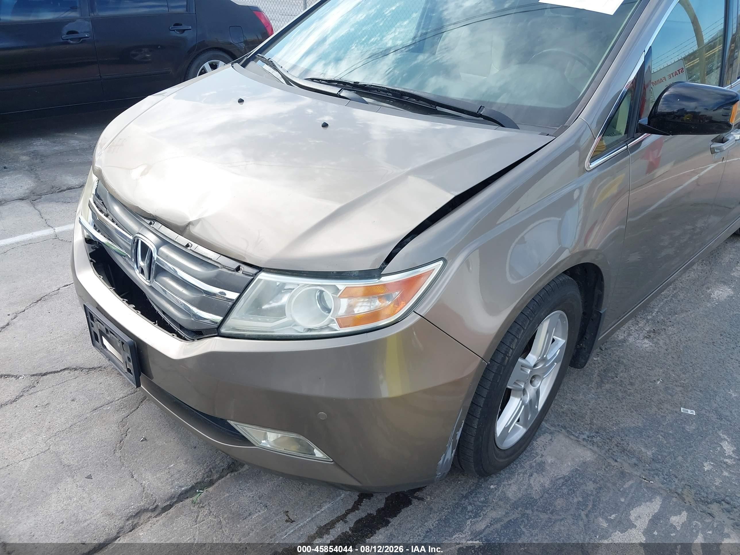 2012 Honda Odyssey Touring/touring Elite Gray vin: 5FNRL5H90CB092439