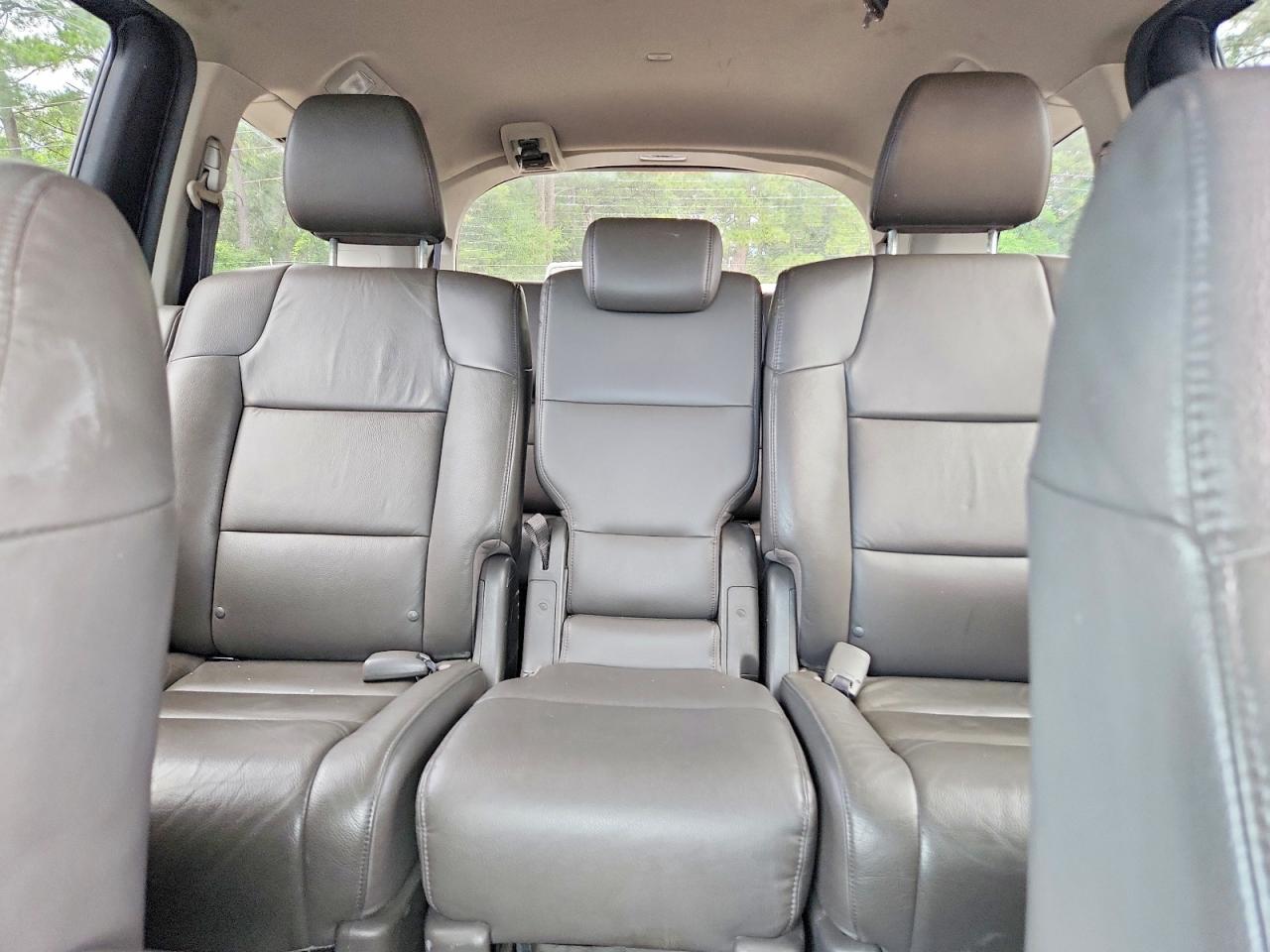 2012 Honda Odyssey Touring Gray vin: 5FNRL5H90CB134835