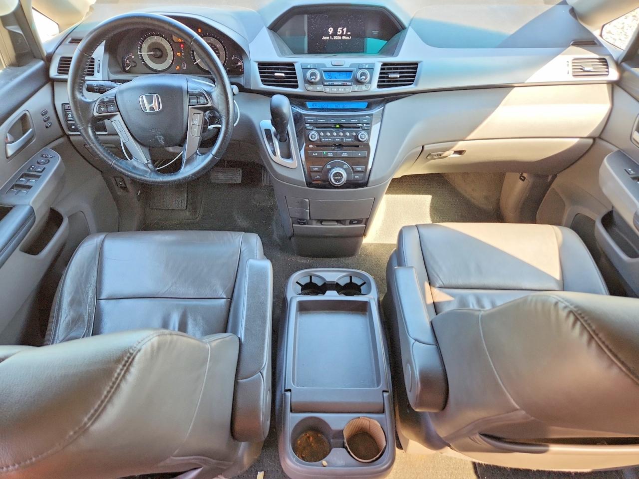 2012 Honda Odyssey Touring Белый vin: 5FNRL5H90CB143292