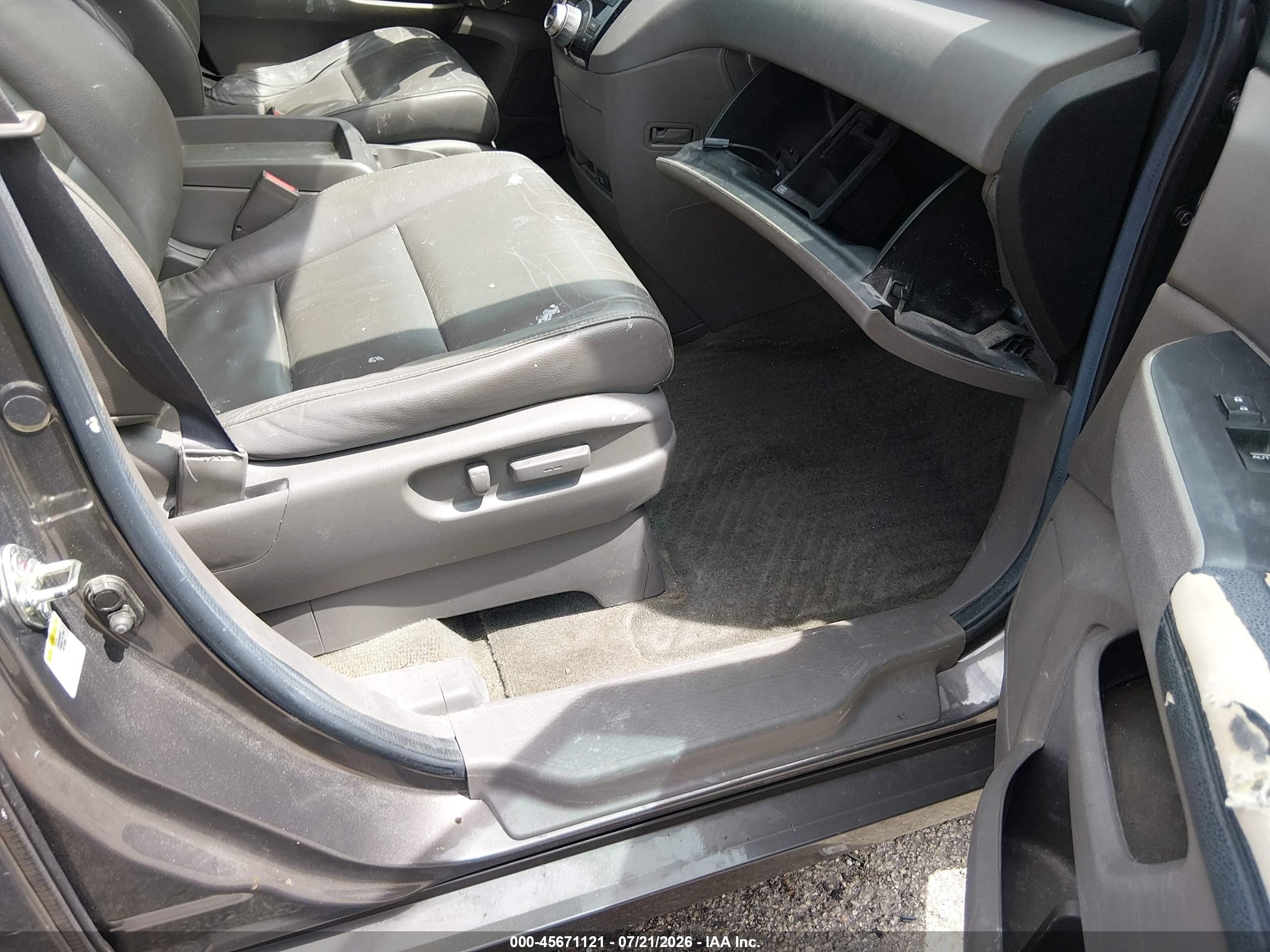 2013 Honda Odyssey Touring/touring Elite Gray vin: 5FNRL5H90DB013272