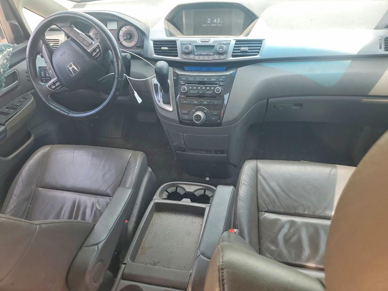 2013 Honda Odyssey Touring White vin: 5FNRL5H90DB025325