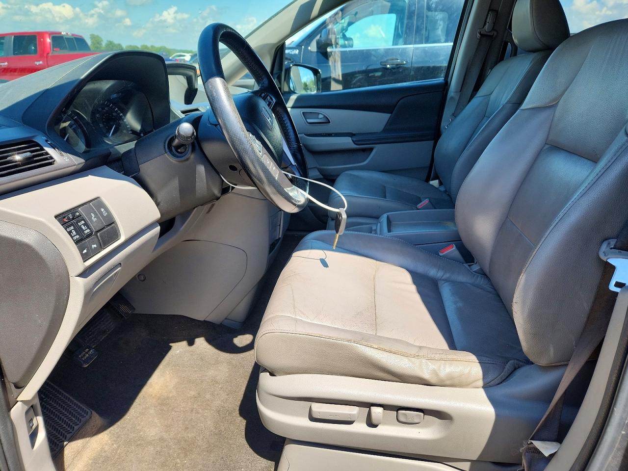 2013 Honda Odyssey Touring Gray vin: 5FNRL5H90DB056073